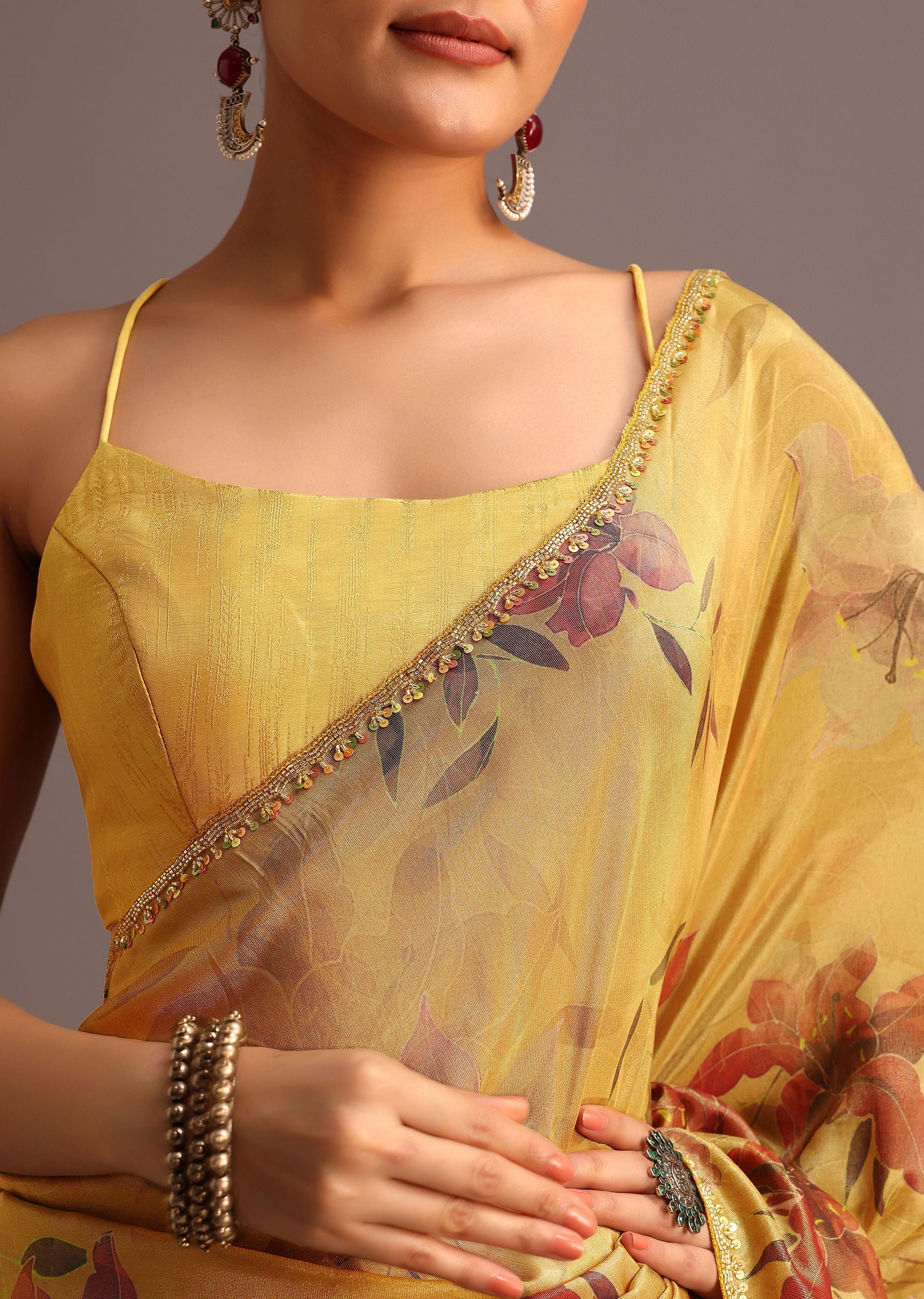 green_tissue_silk_floral_leaf_printed_saree-sg218750_11_6cd77e80-9039-432d-af75-c5042a4ddbea.jpg