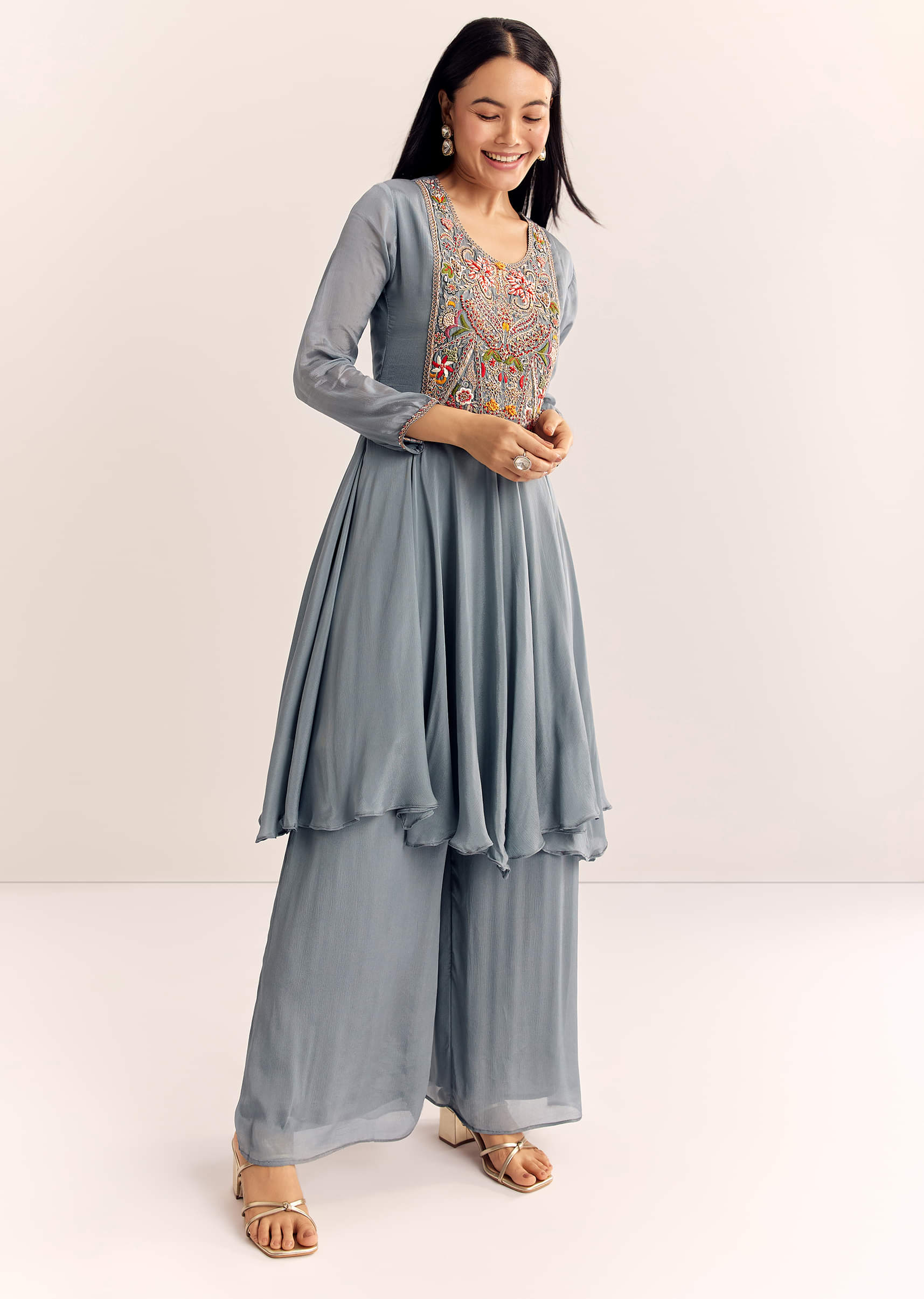 grey-chinon-zardosi-kurta-palazzo-suit-sg324527-4_3cc6112a-6c0a-4b97-8101-28edcf3c493b.jpg