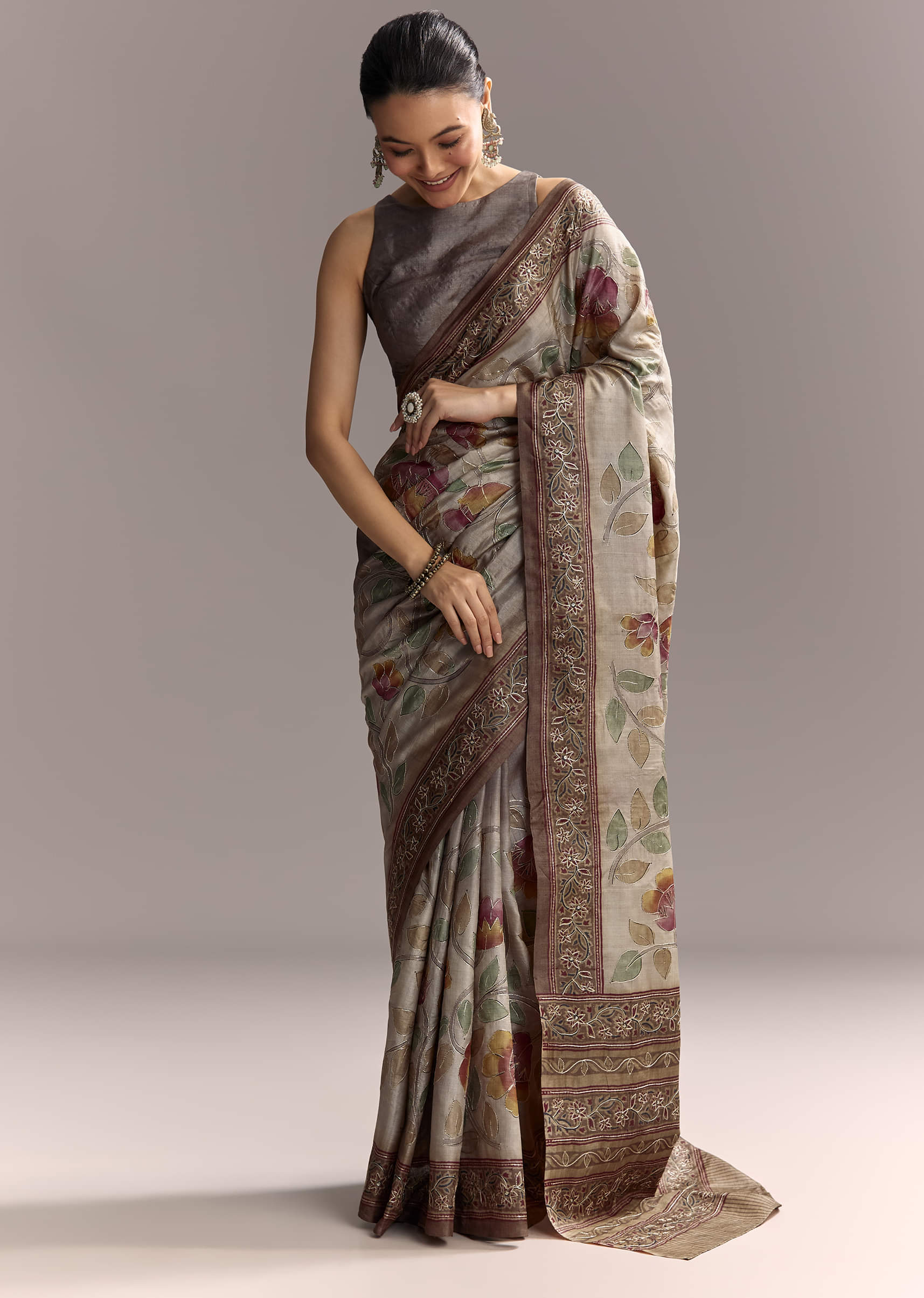 grey-cotton-hand-painted-saree-with-contrast-border-sg319346-3.jpg