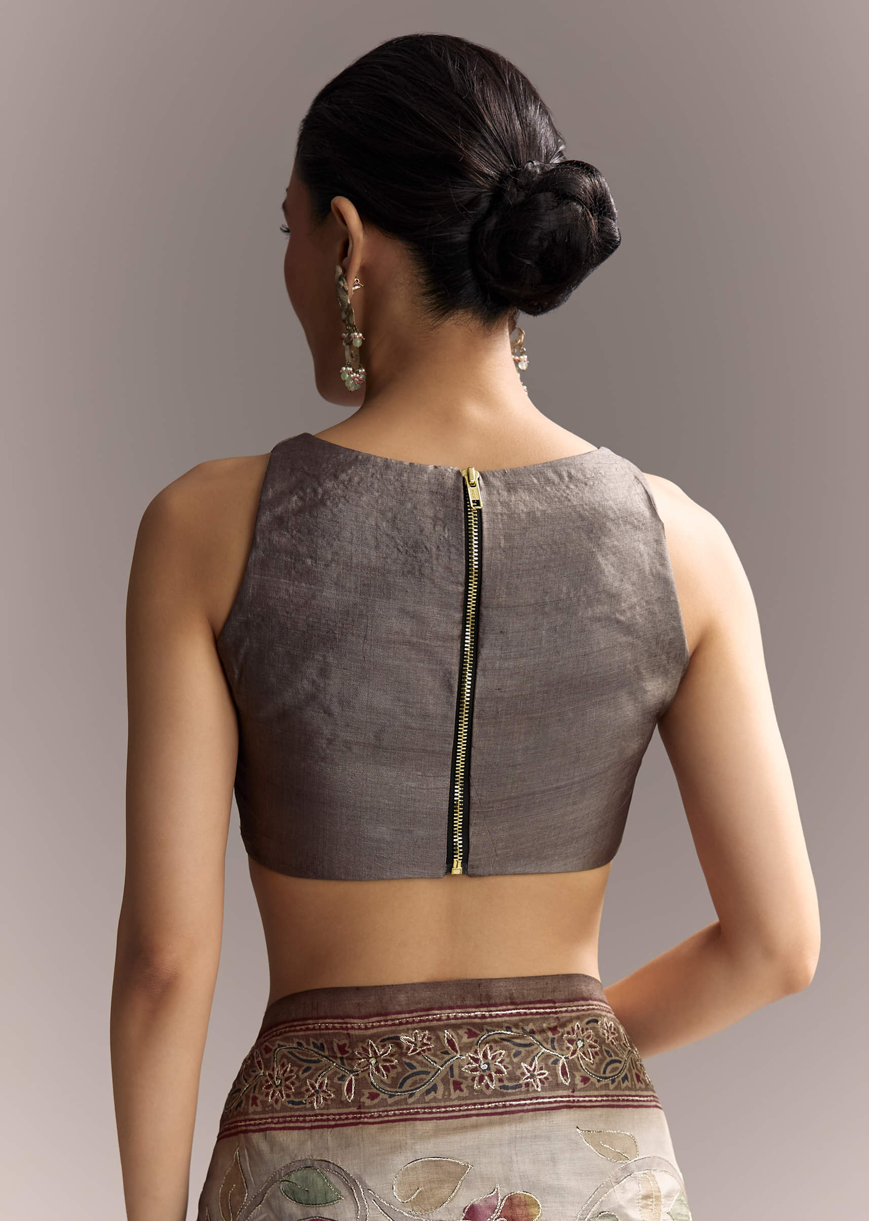 grey-cotton-hand-painted-saree-with-contrast-border-sg319346-8.jpg