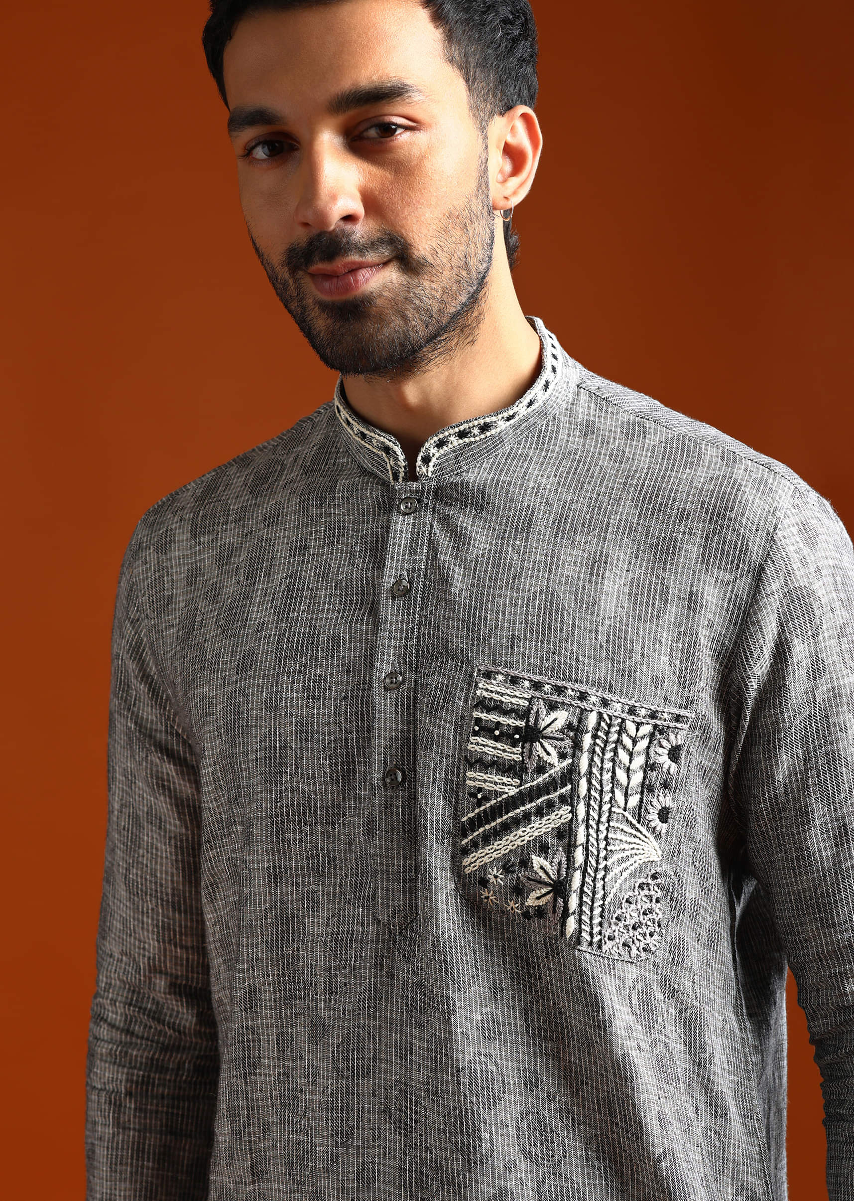 grey-kurta-set-for-men-with-resham-embroidery-sg321620-2.jpg