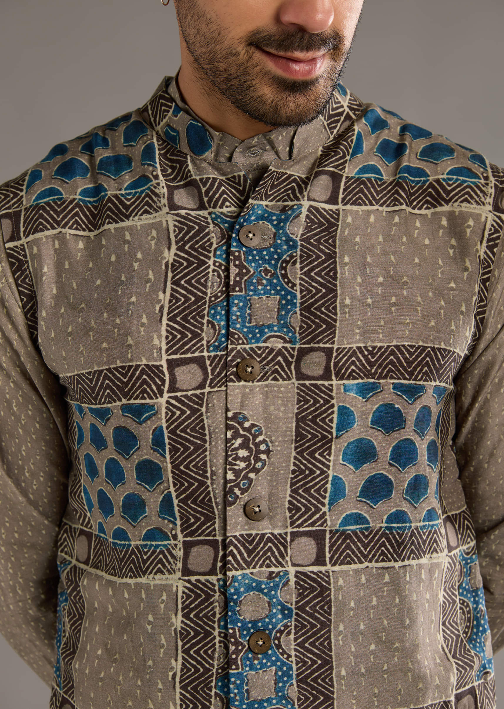 grey-linen-kurta-jacket-set-for-men-with-hand-block-ajrakh-print-sg359212-2.jpg