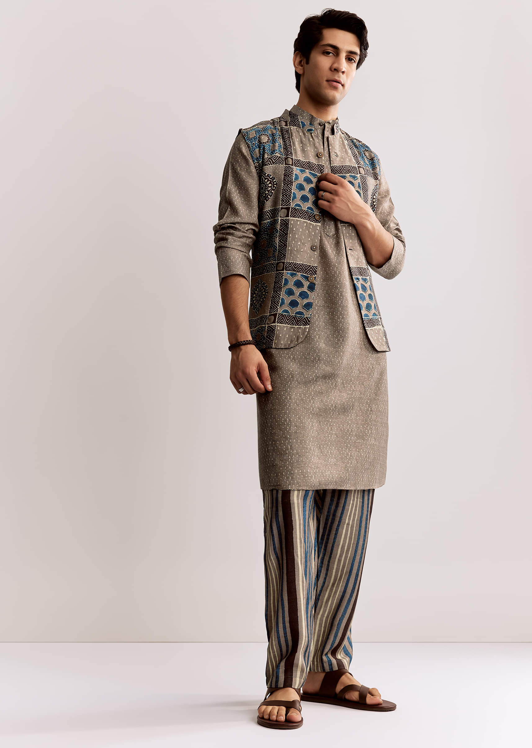 grey-linen-kurta-jacket-set-with-ajrakh-print-sg318183-2_16ae8eaf-e63a-4cec-b762-992cf9b9aefa.jpg