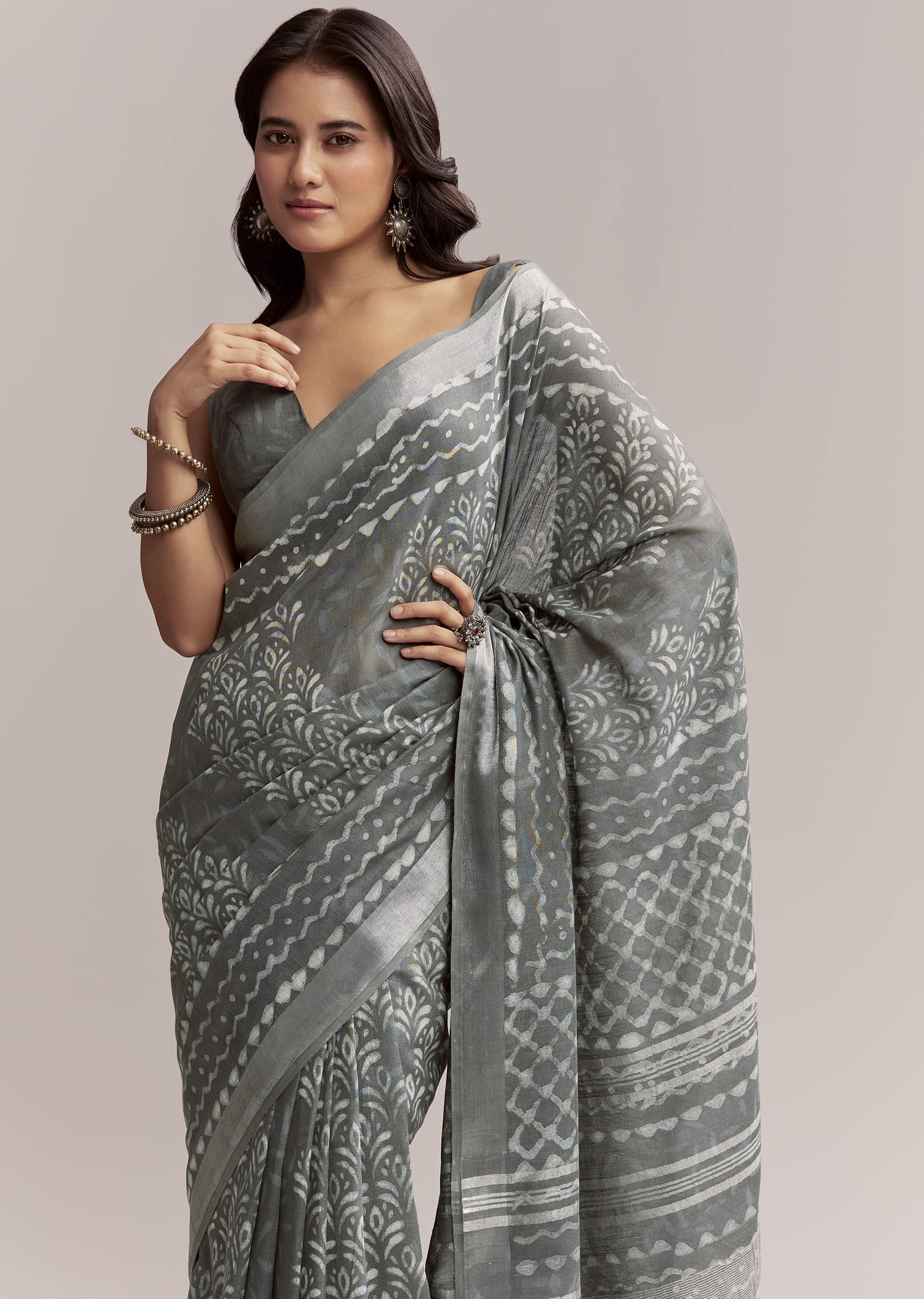 grey-linen-printed-saree-with-authentic-ajrakh-geometric-print-sg311985-5.jpg