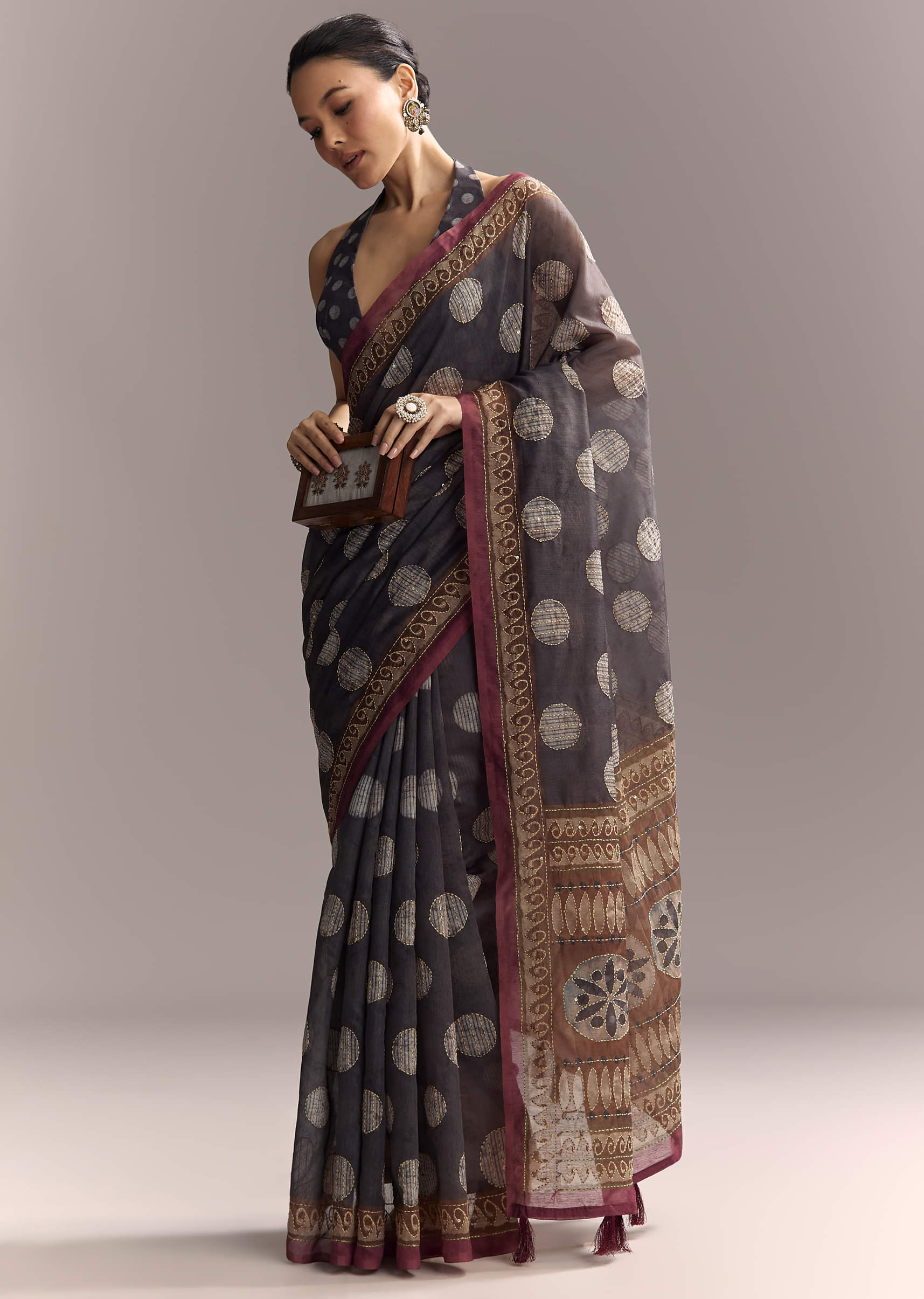 grey-linen-saree-with-authentic-ajrakh-print-and-kantha-work-sg312209-3.jpg