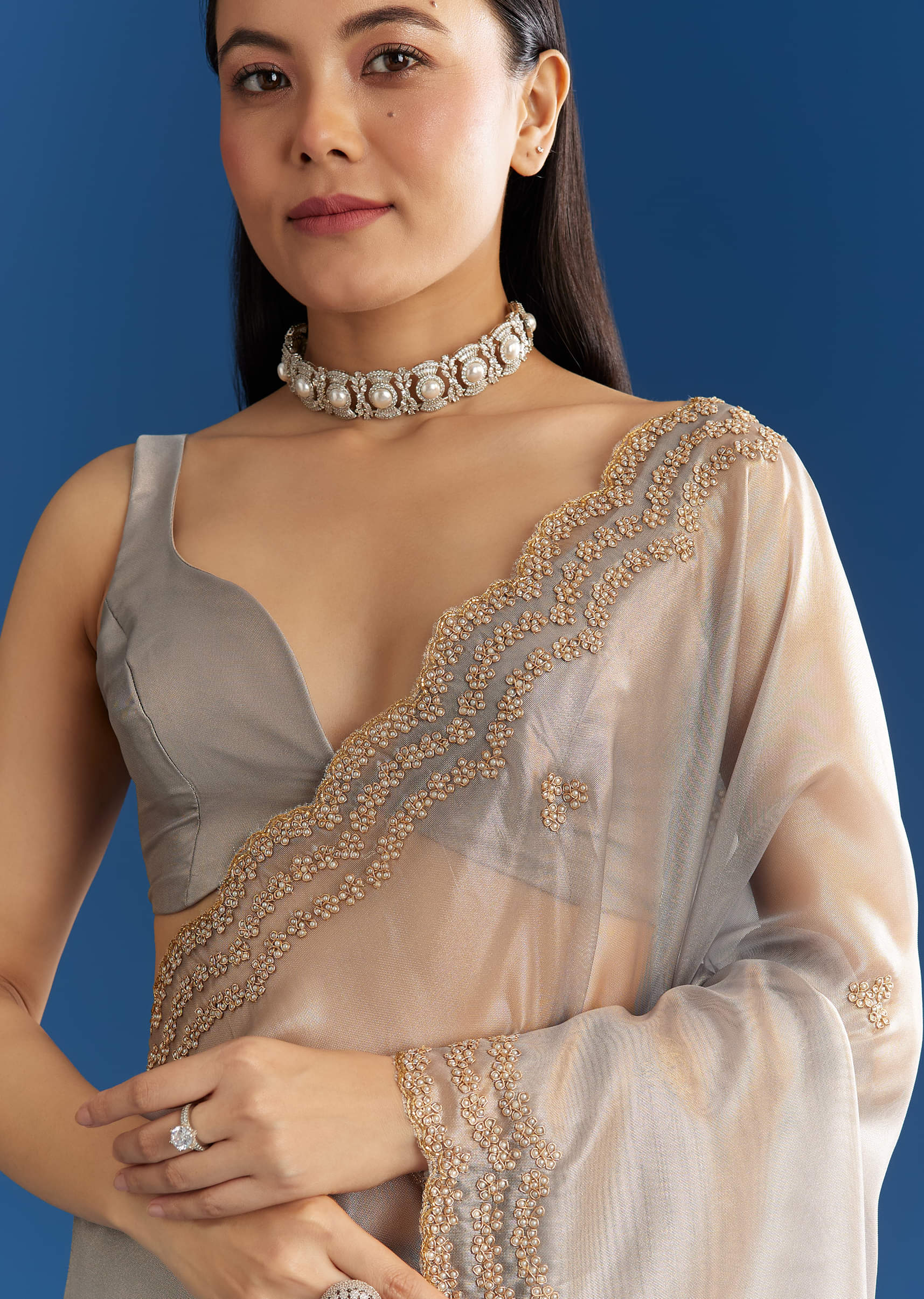 grey-organza-tissue-saree-with-embellished-scallop-border-sg206996-5_928f2266-1634-409c-a1f2-798bfeca704c.jpg