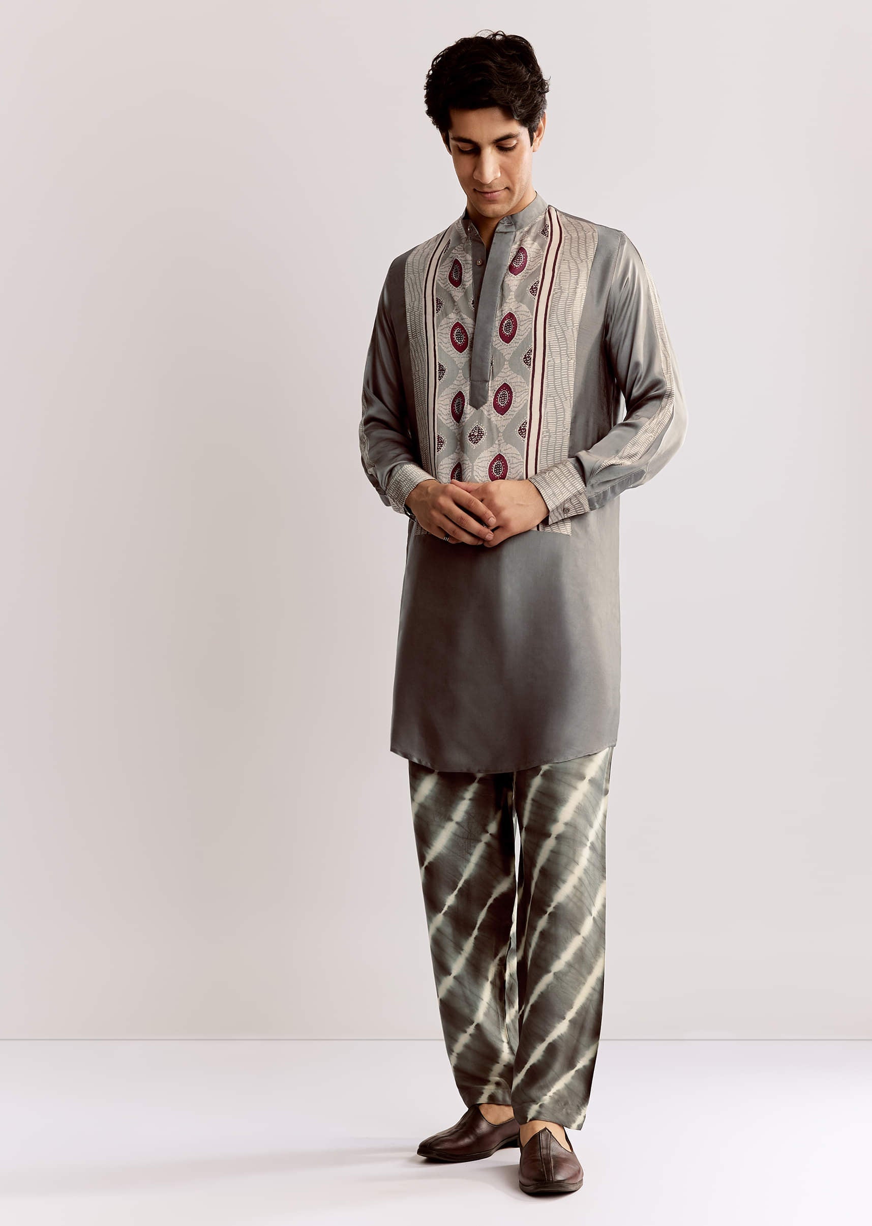 grey-silk-kurta-set-with-ajrakh-print-sg318103-4.jpg