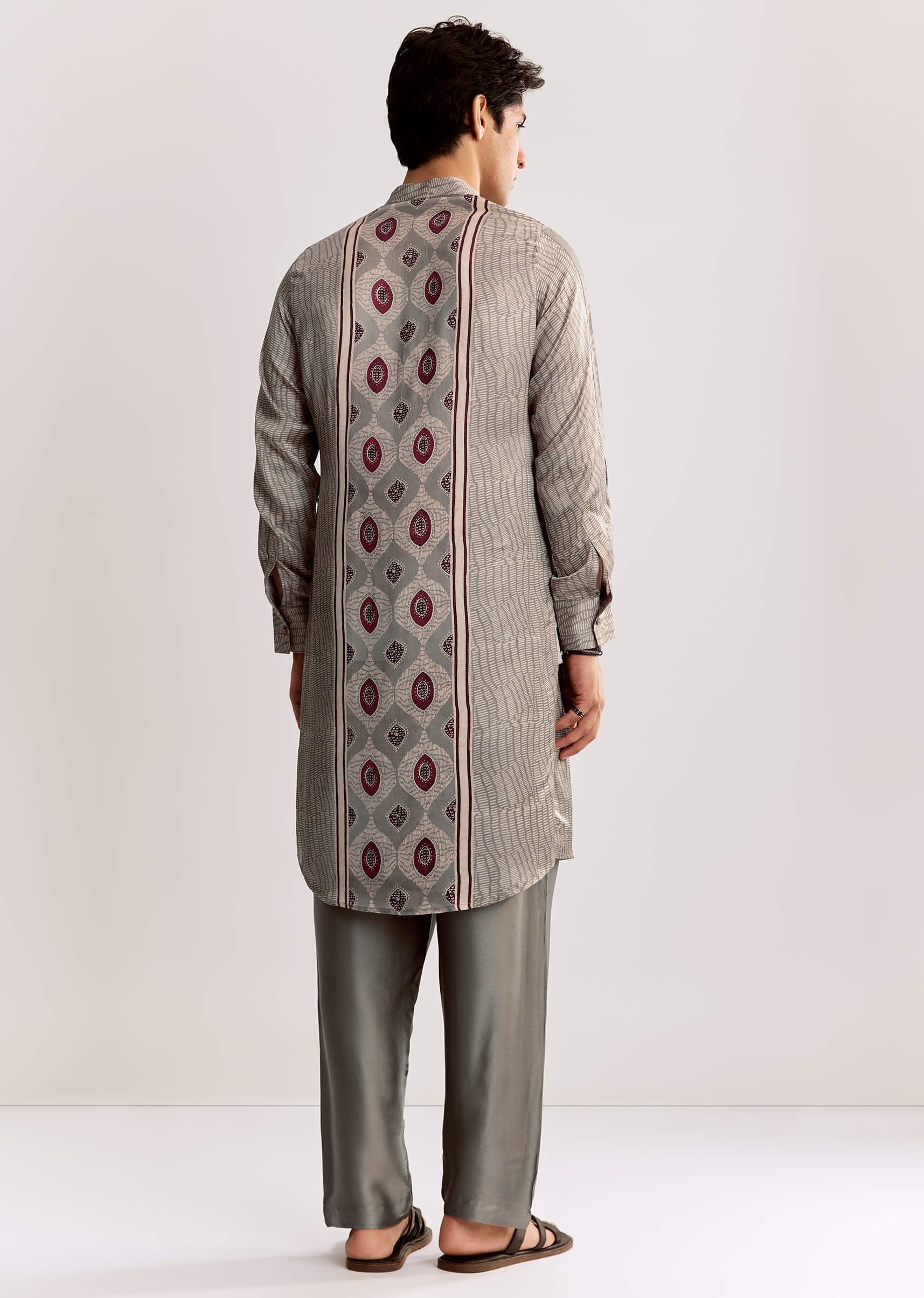 grey-silk-kurta-set-with-ajrakh-print-sg318135-5_6d9ff698-7b45-4a68-be59-4ddc3a6ef0f9.jpg