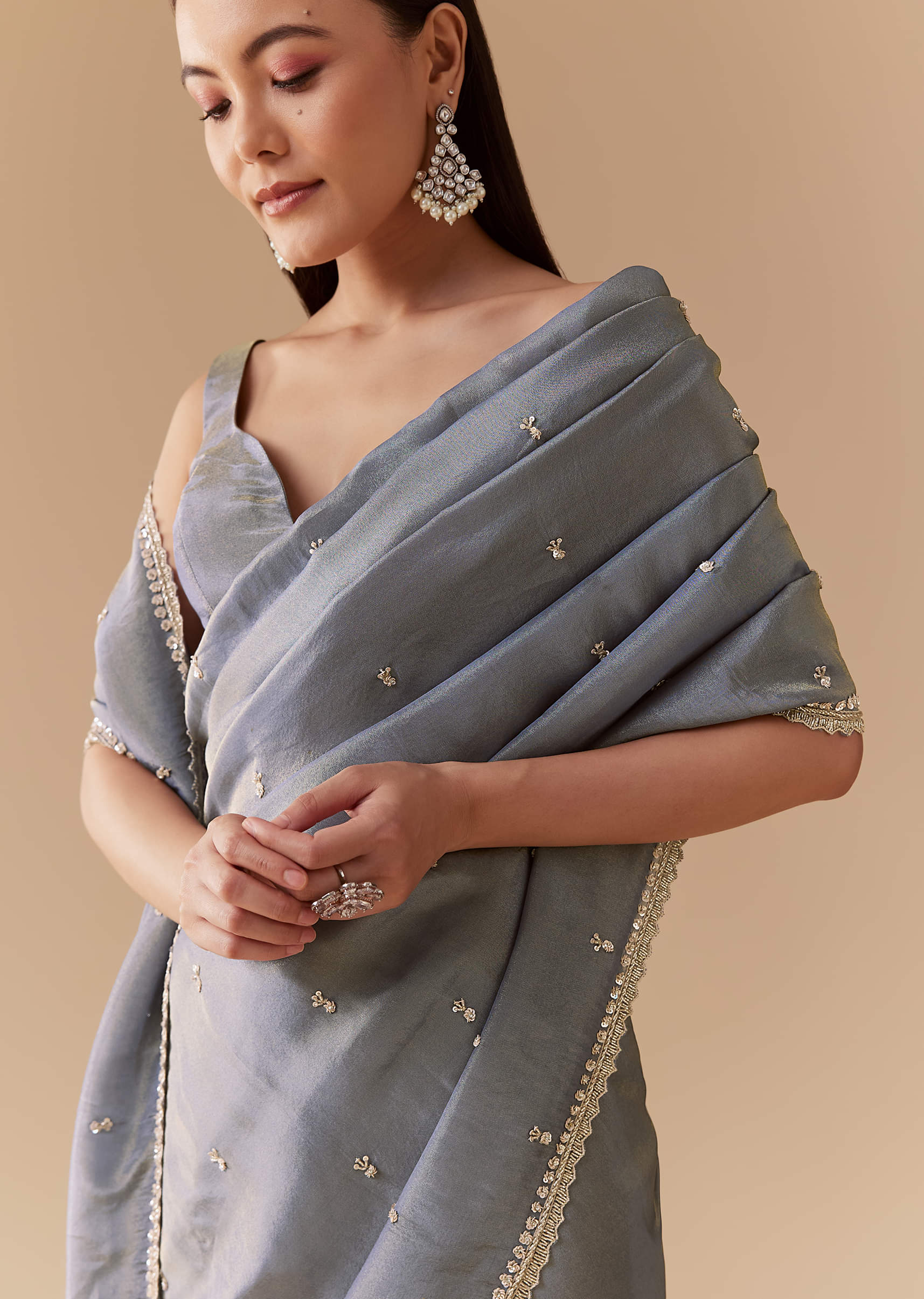 grey-tissue-cutdana-embroidered-saree-with-unstitched-blouse-sg338769-2.jpg