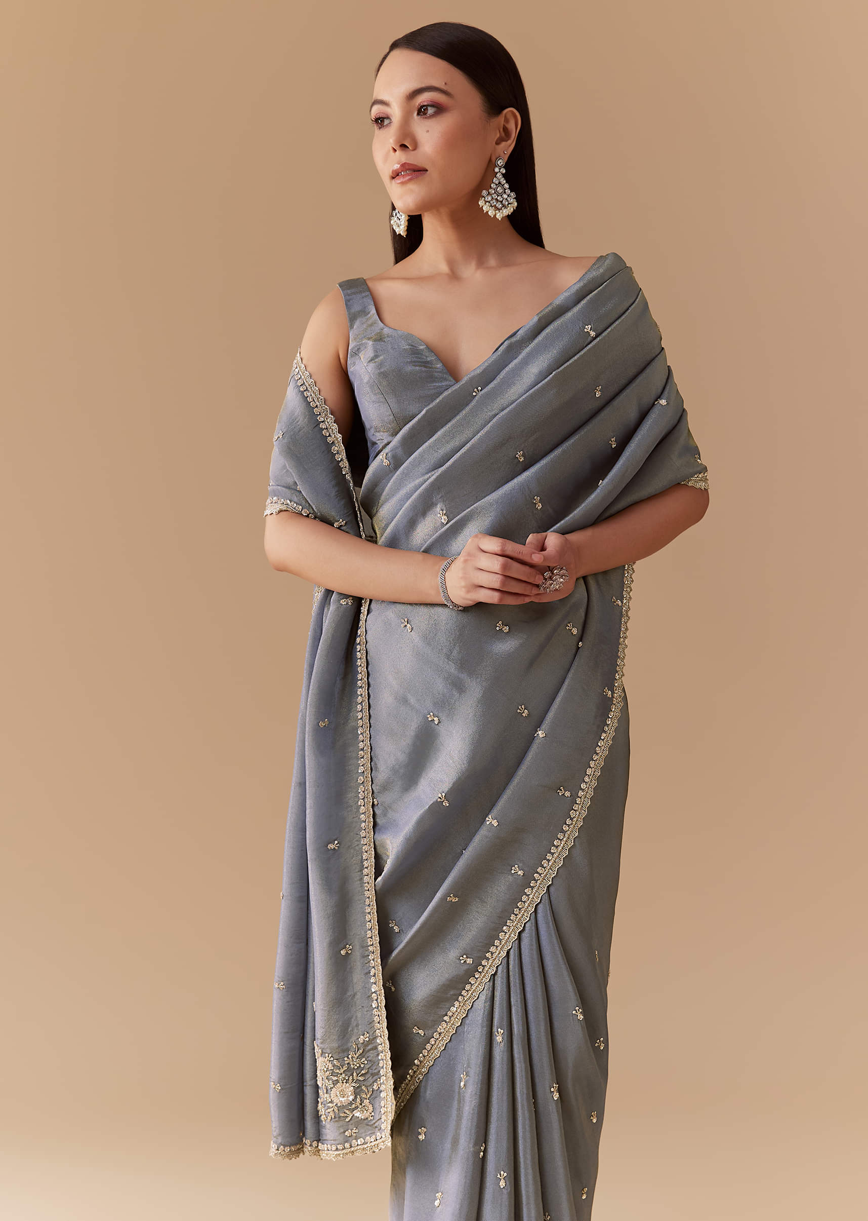 grey-tissue-cutdana-embroidered-saree-with-unstitched-blouse-sg338769-5.jpg