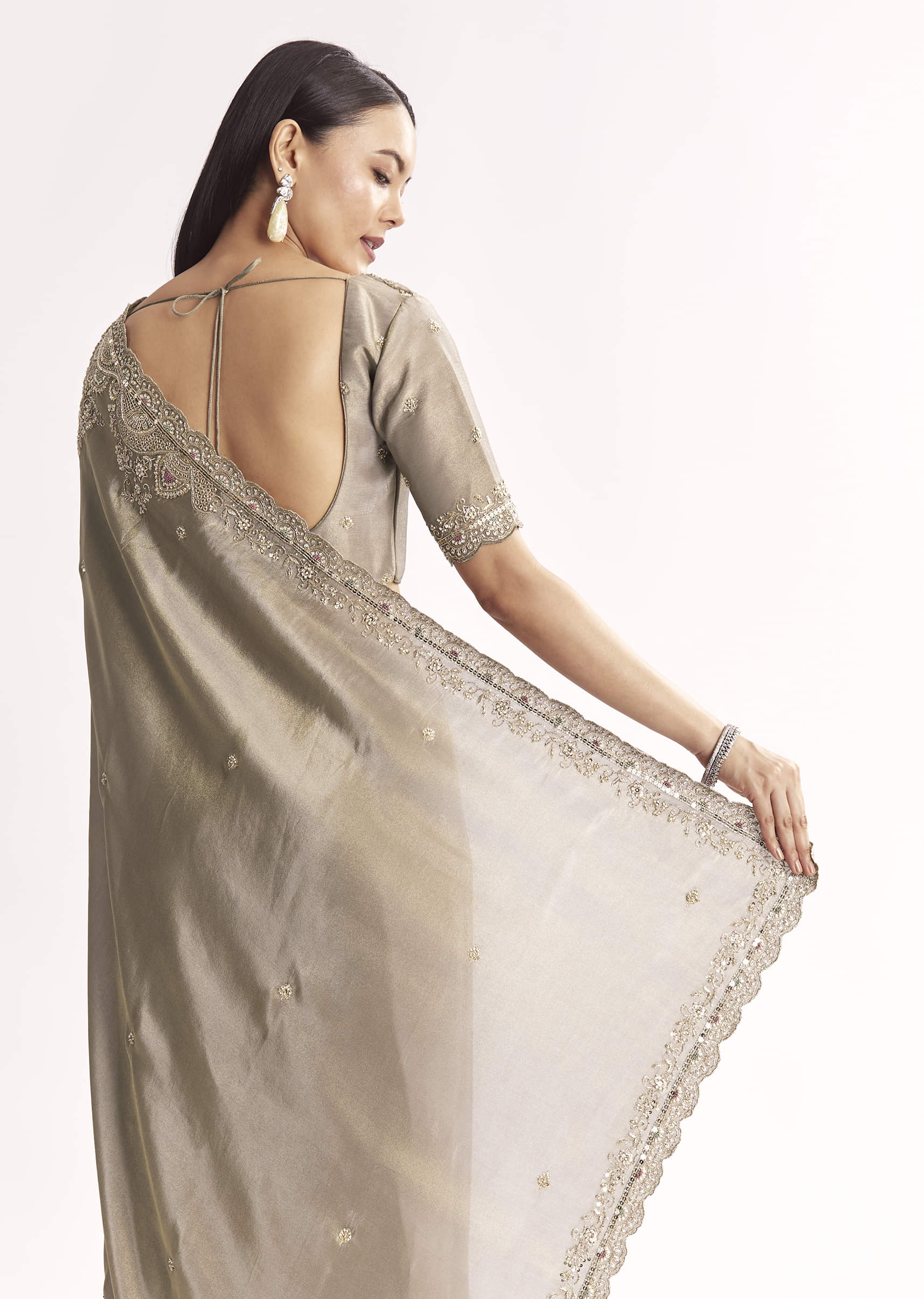 grey-tissue-saree-with-cutdana-sequins-beads-and-resham-embroidery-sg319807-4_a117524f-1293-4440-b388-95210fa218f4.jpg