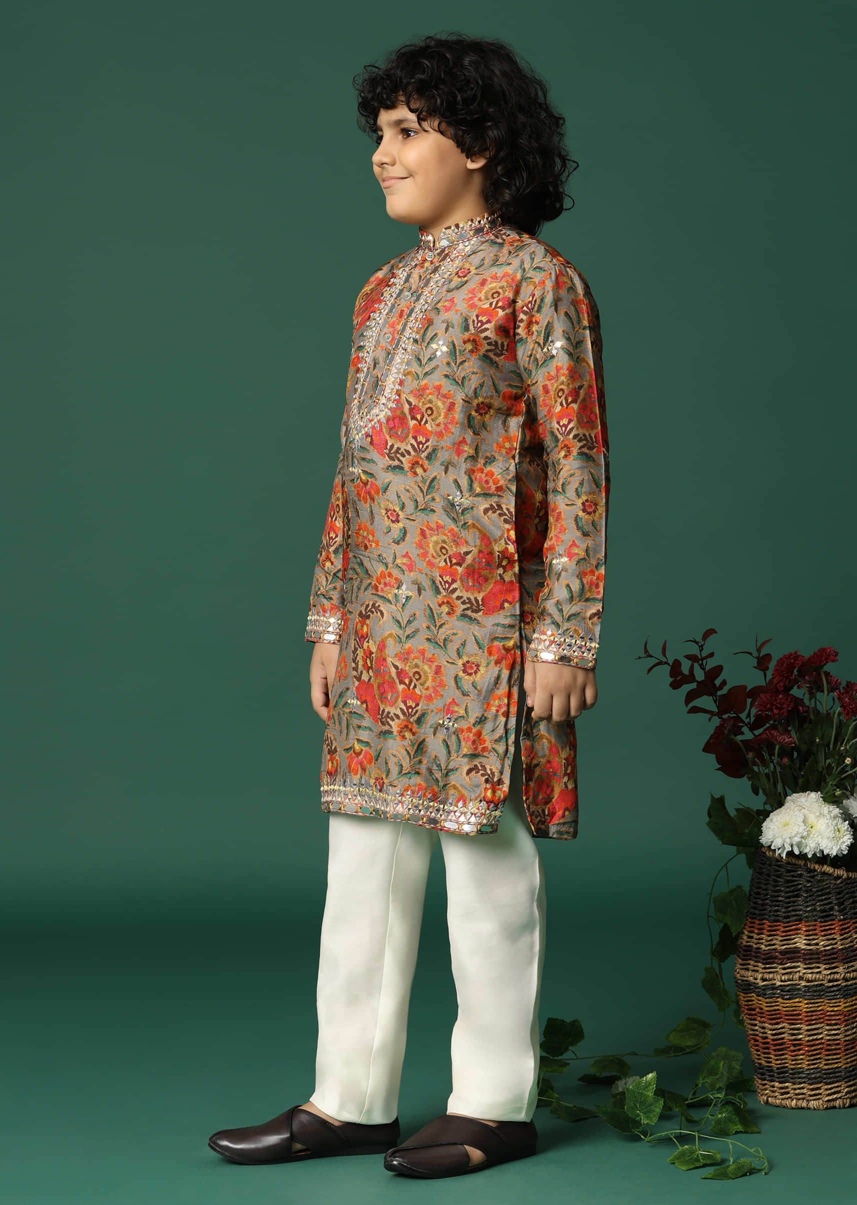 grey_kurta_pant_with_thread_and_mirror_work_for_boys-sg227964_5_36aa833e-edde-4eb4-b31c-e72bbbe939b2.jpg