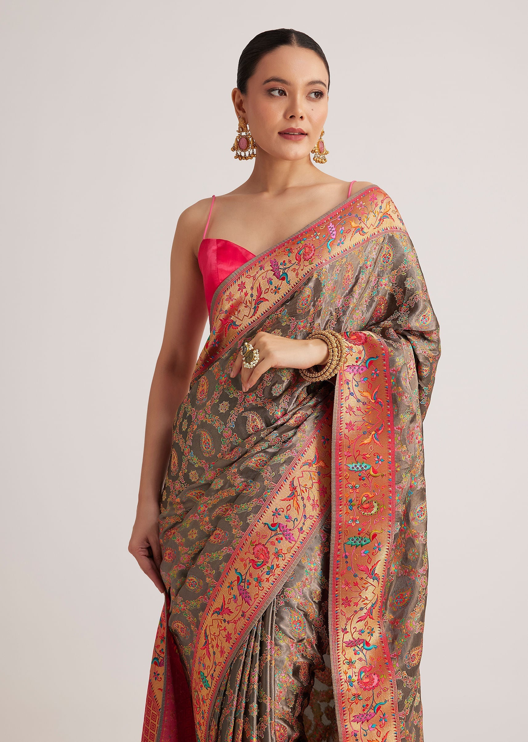 grey_satin_silk_saree_with_jaal_work_and_zari_peacock_motif_border-sg272758_13_b95d0408-4ed2-461a-91cf-c53099235c2a.jpg
