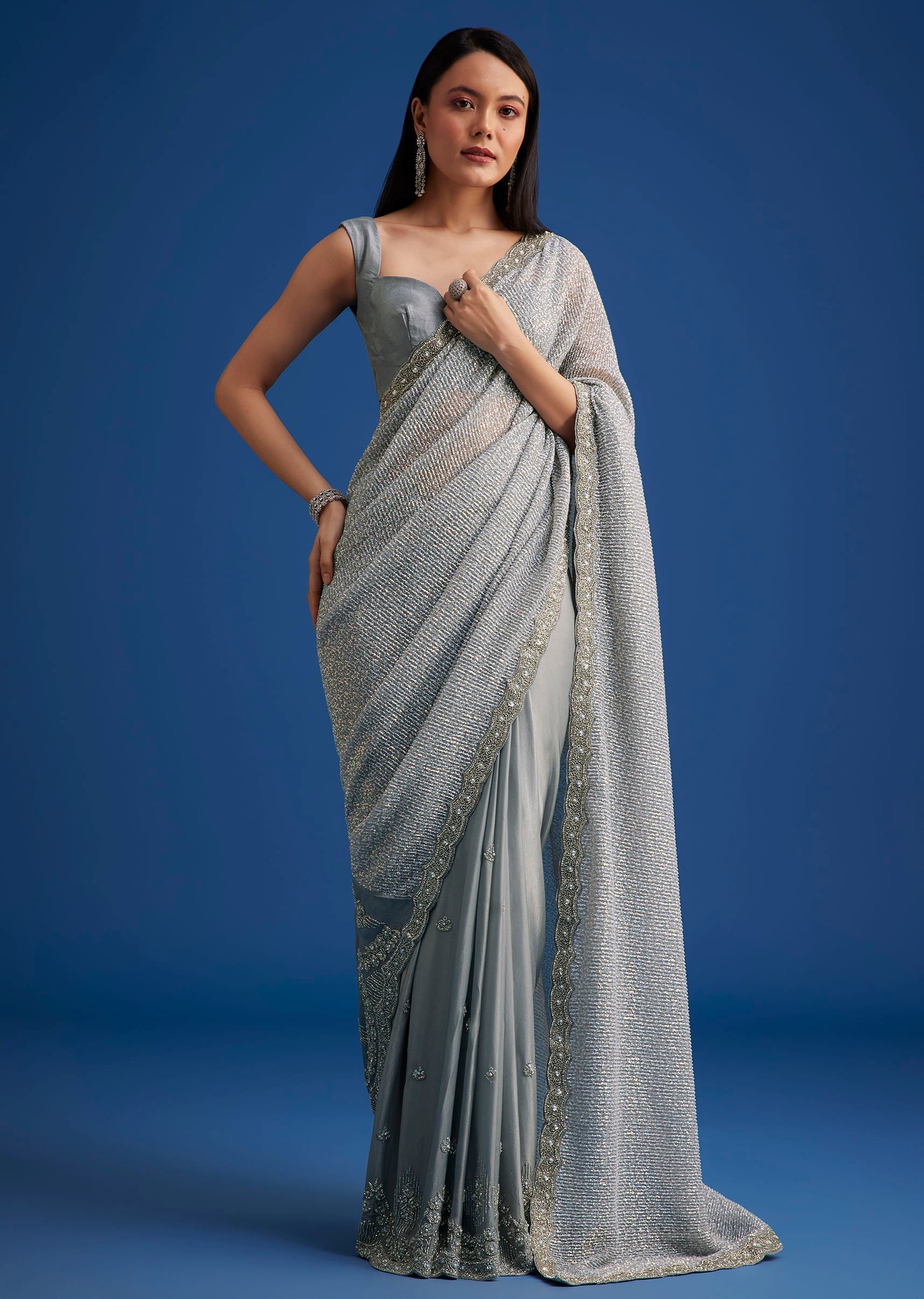 grey_sequins_saree_with_scalloped-sg279477_14_689f1461-387a-4b2c-bb68-38a6d202ea10.jpg