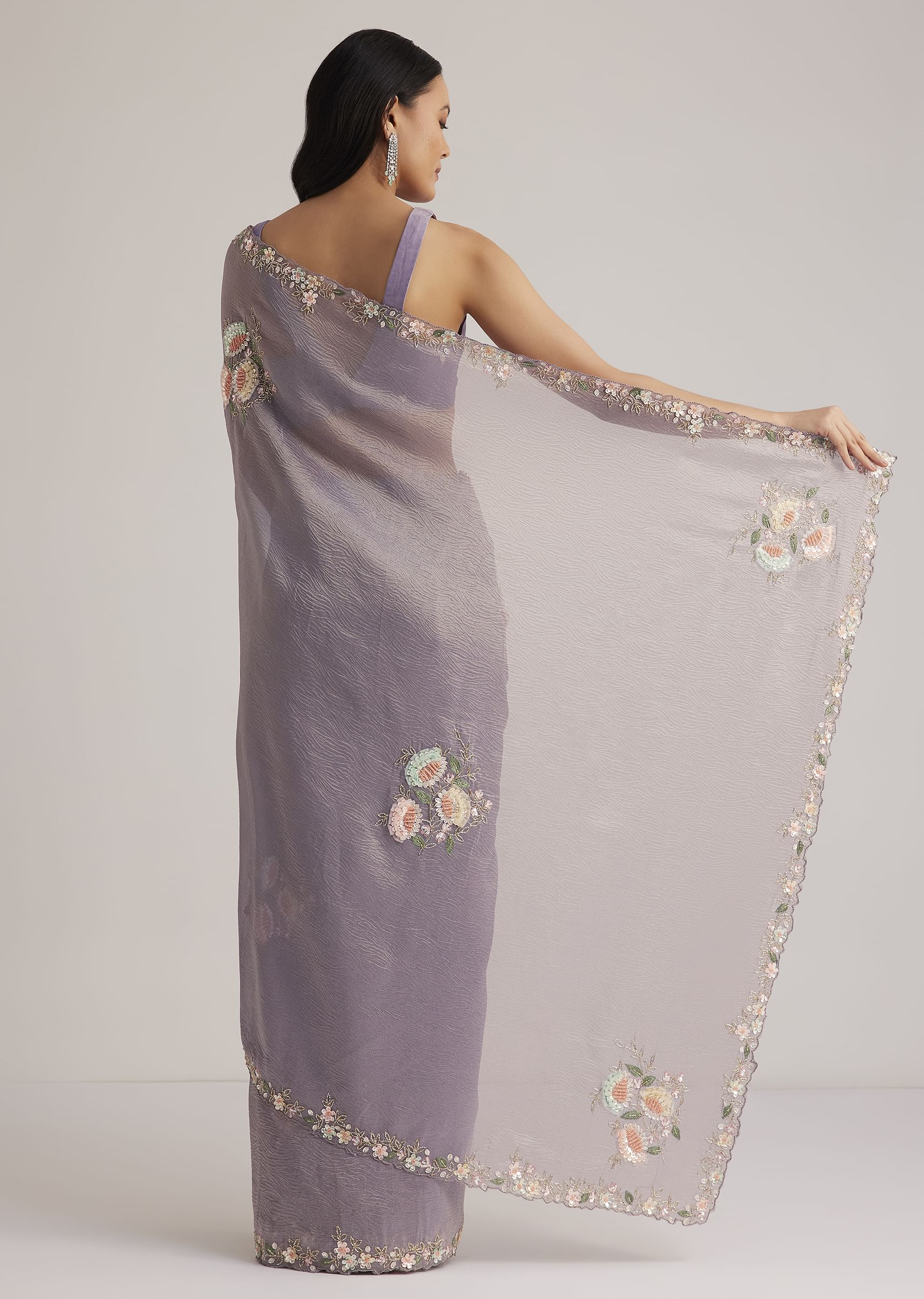 grey_tissue_saree_floral_embroidery-sg284319_11_f962f4be-c9c1-4181-9aaa-3a5b31716347.jpg