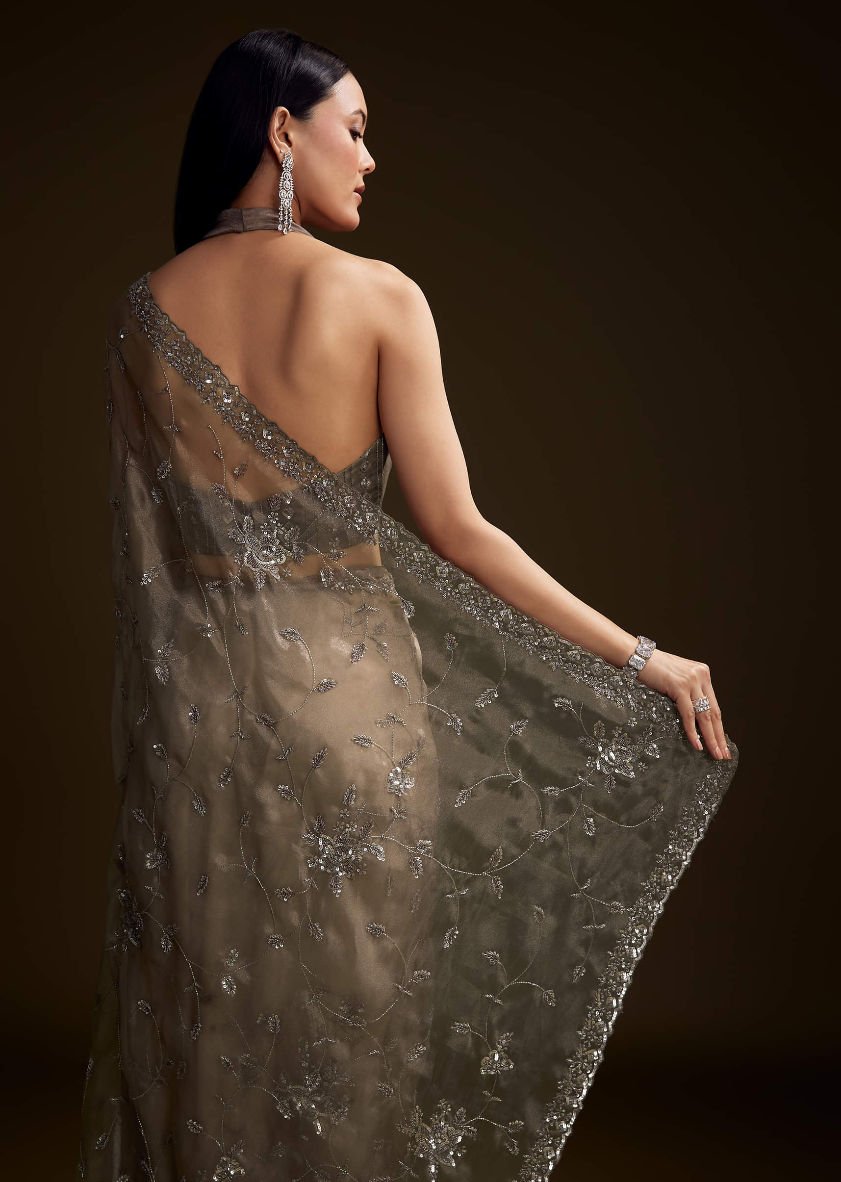 grey_tissue_saree_with_floral_jaal_and_sequin-sg338789-9_4.jpg