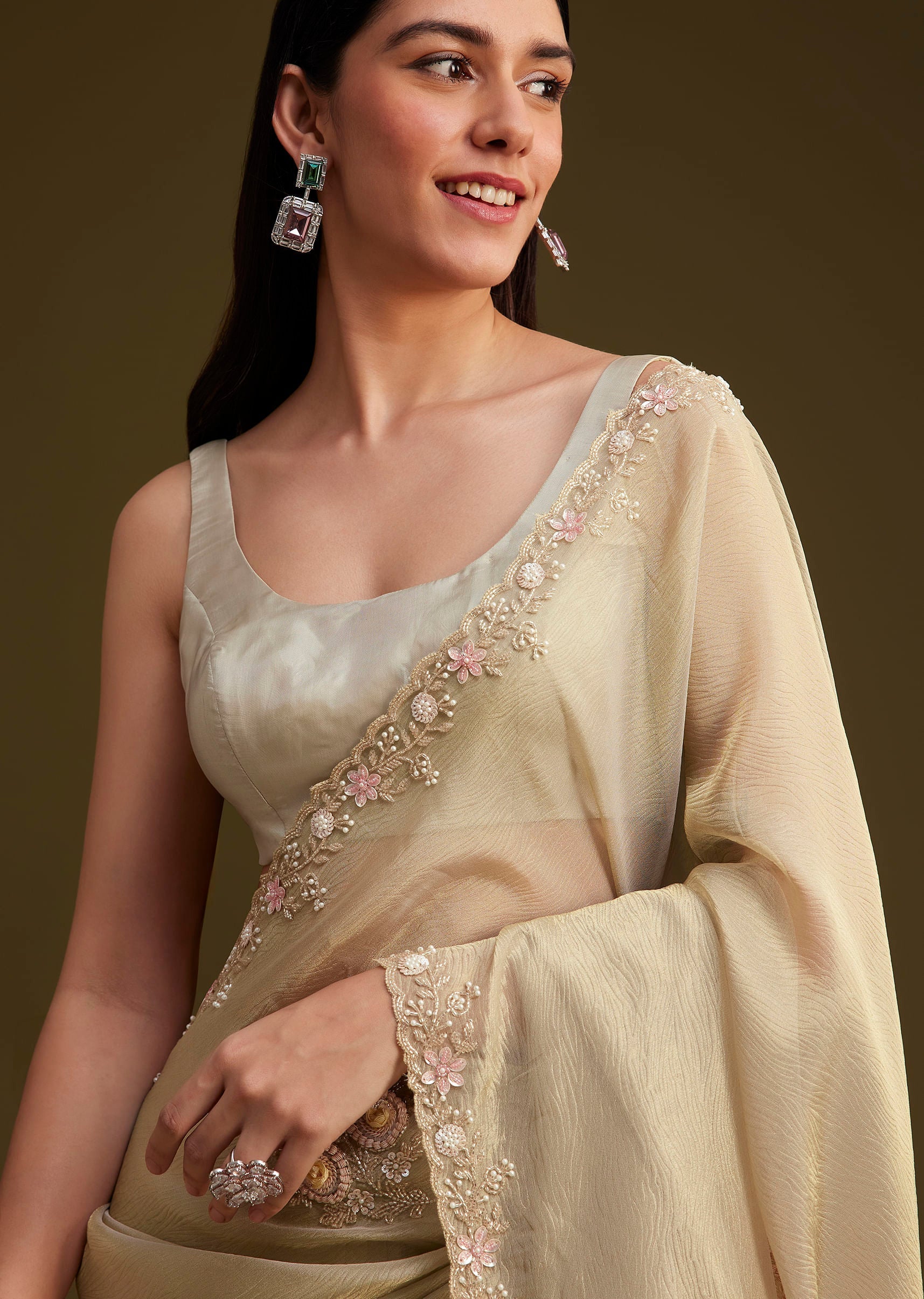 grey_tissue_saree_with_sequins_and_cutdana_work-sg279103_12_604c9b86-feae-46d6-a69f-d5ffb6deeaf5.jpg