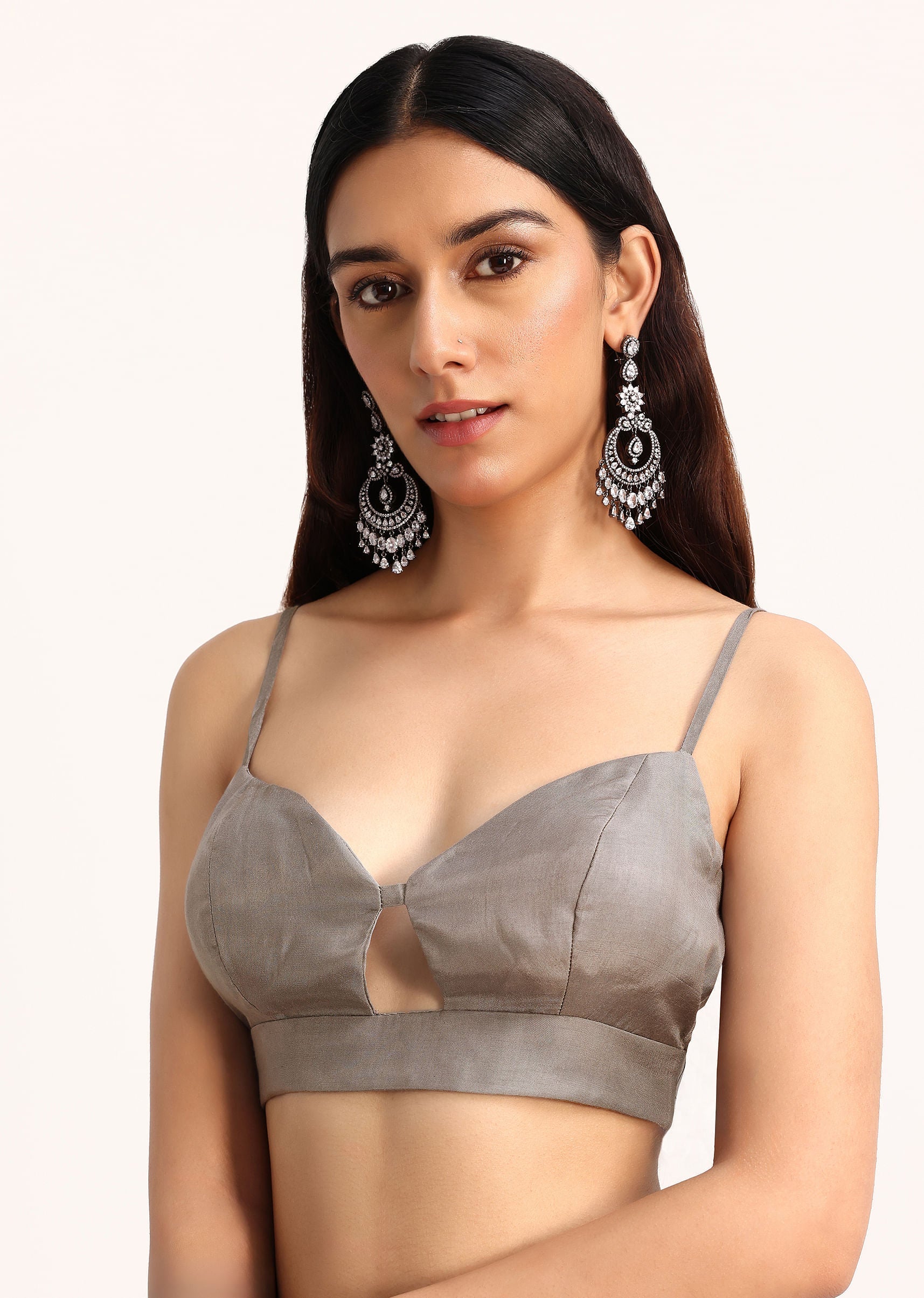 grey_tissue_saree_with_thread_and_stone_embroidery_and_unstitched_blouse_-sg214667_11_83b1a590-86fc-4bd5-a93a-c4ffa4acb8af.jpg
