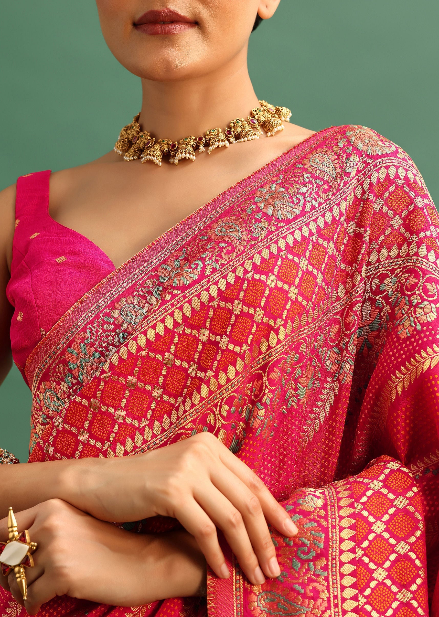 hot_pink_crepe_silk_saree_with_zari_work_and_unstitched-sg241131_10_12086b39-42f3-470b-9e97-365995ab82fc.jpg