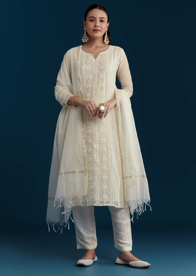 ivory-chanderi-kurta-set-with-thread-work-sg346711-1_267bb0cb-d9ad-427e-8e92-bae0ca448617.jpg
