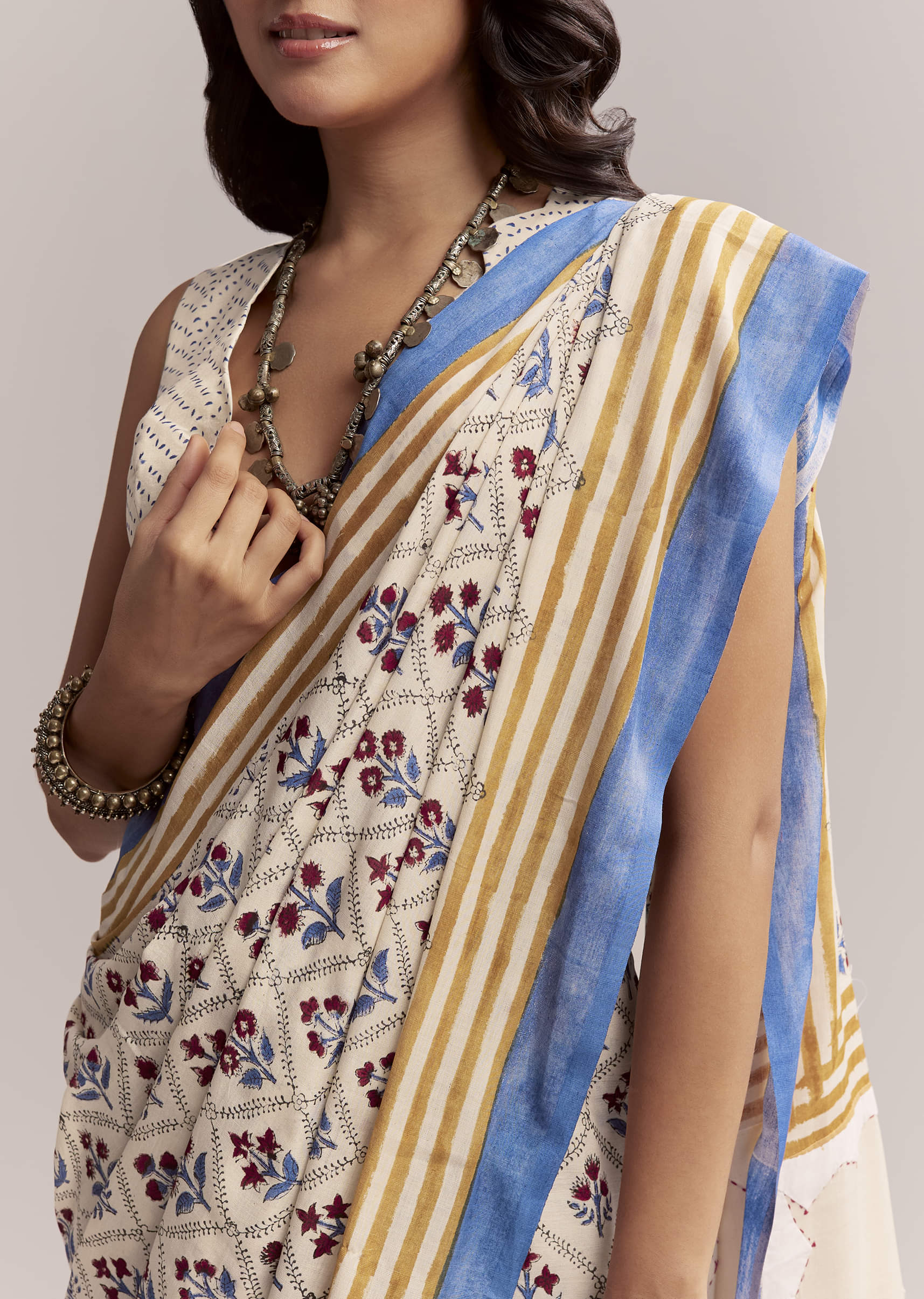 ivory-linen-printed-saree-with-handcrafted-ajrakh-patch-work-sg311965-2.jpg