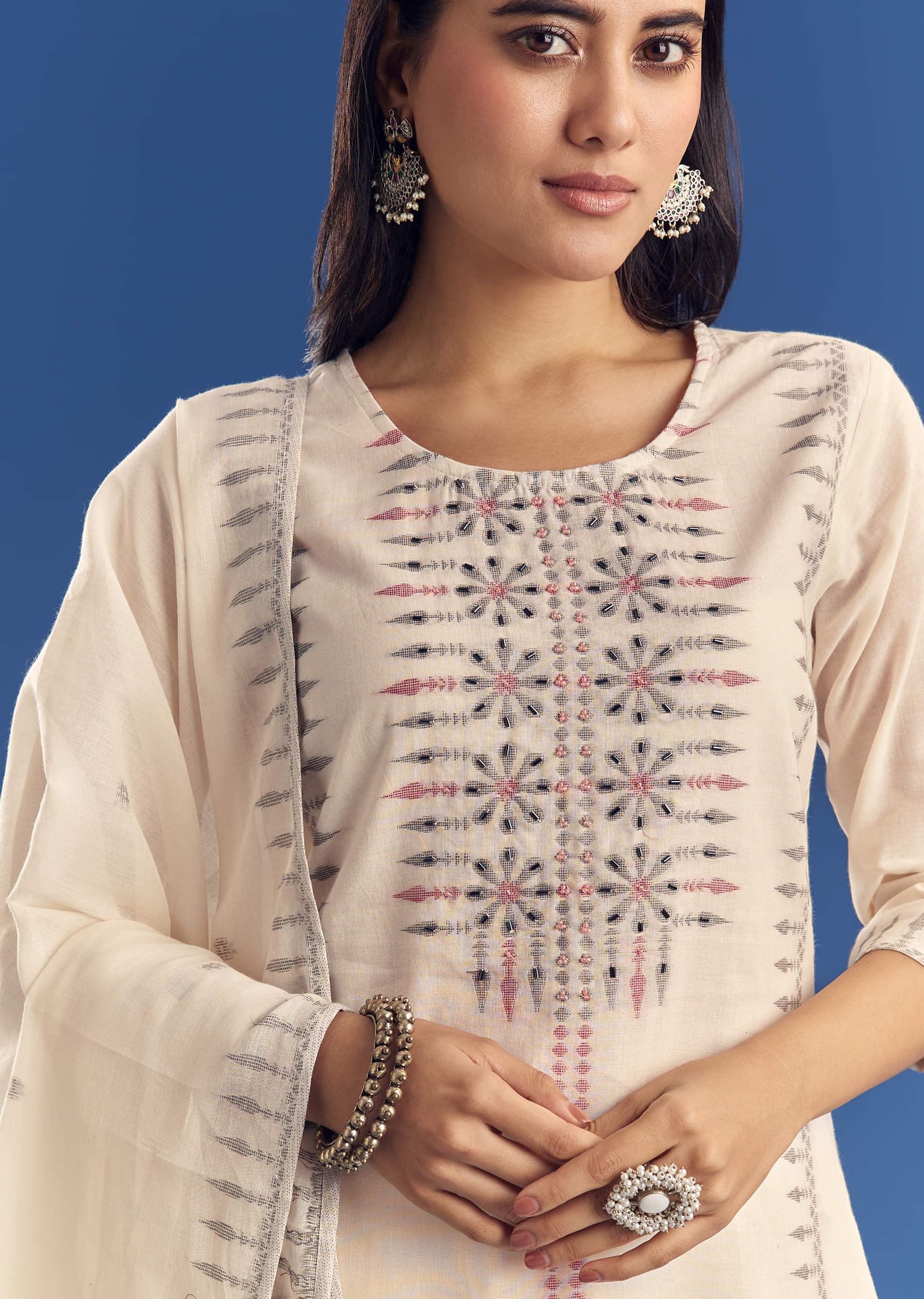 ivory-thread-weave-mul-cotton-kurta-set-with-dupatta-sg315463-2_90374264-4e1f-420a-a481-2192d87afc62.jpg