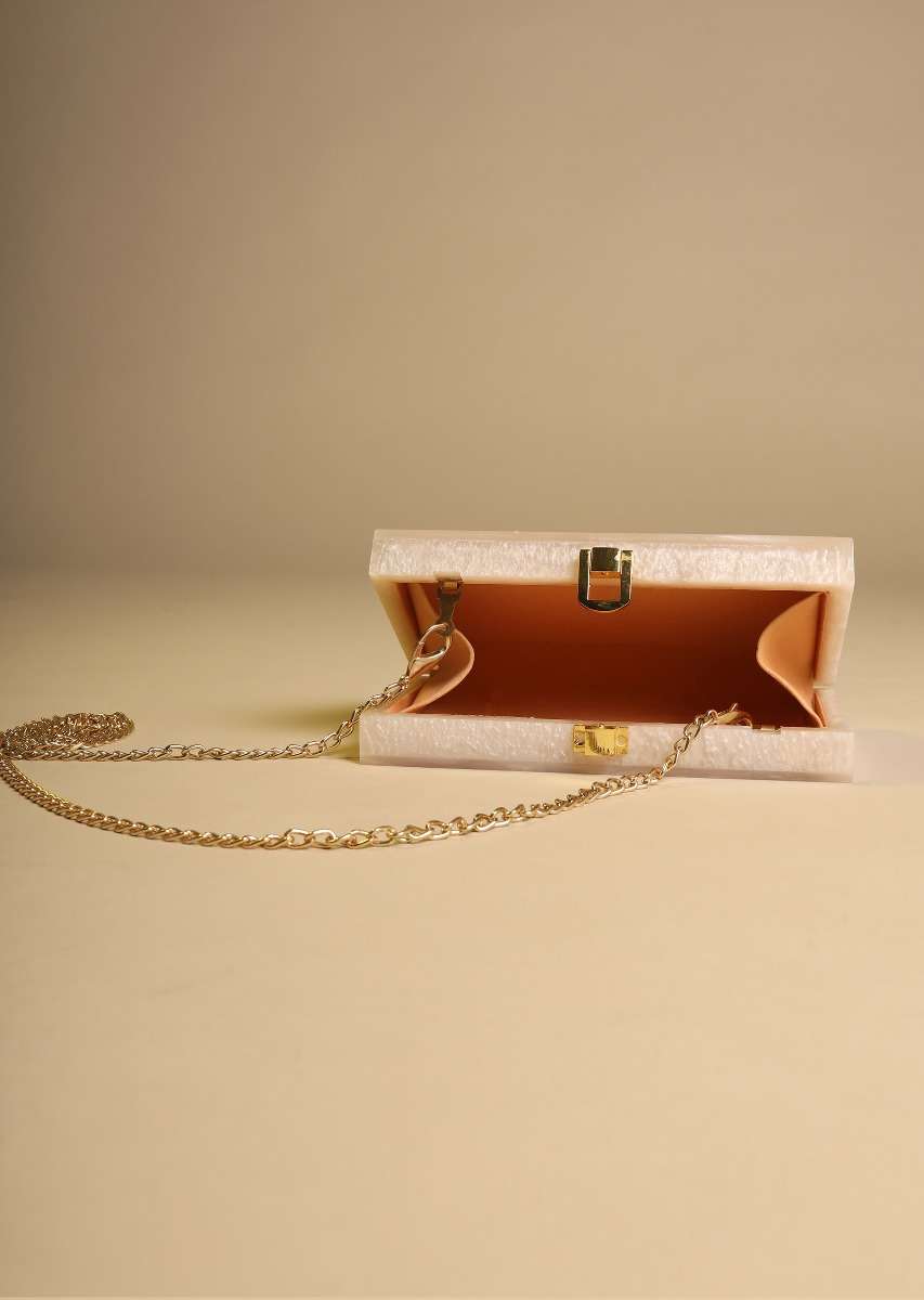 ivory-white-box-clutch-for-the-bride-with-beautiful-marble-design-online-kalki-fashion-sg43561_1_be9c5e57-c6e8-4554-aa8d-9530adcb9a43.jpg