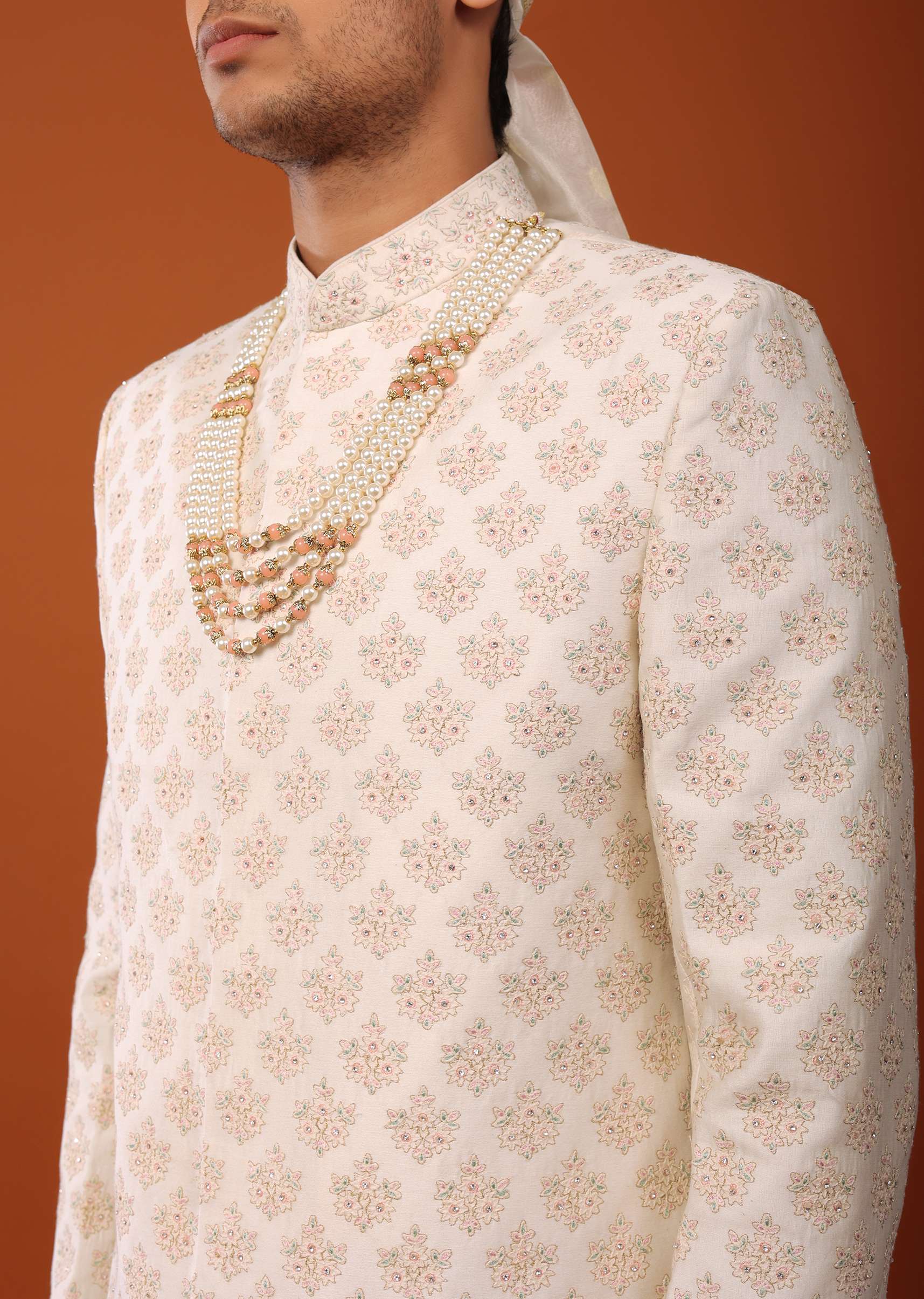 ivory-white_sherwani_set_in_silk-sg136103_6_d42723fa-e7a1-4bad-8433-1b0305a07bb7.jpg