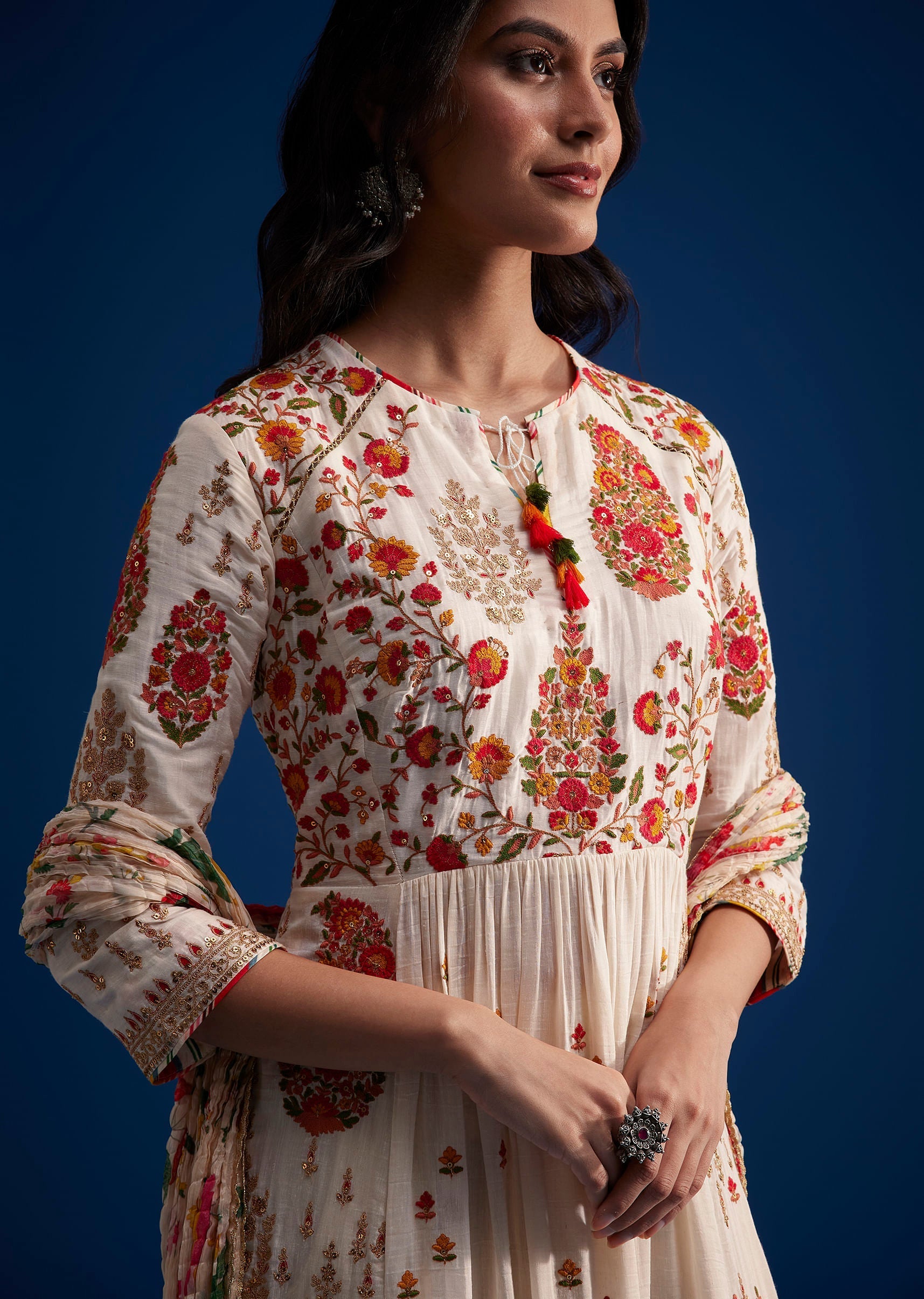 ivory_linen_kurta_set_with_floral_resham_work-sg291931_8_aea5b016-3a48-491c-b472-dd96a8822a35.jpg