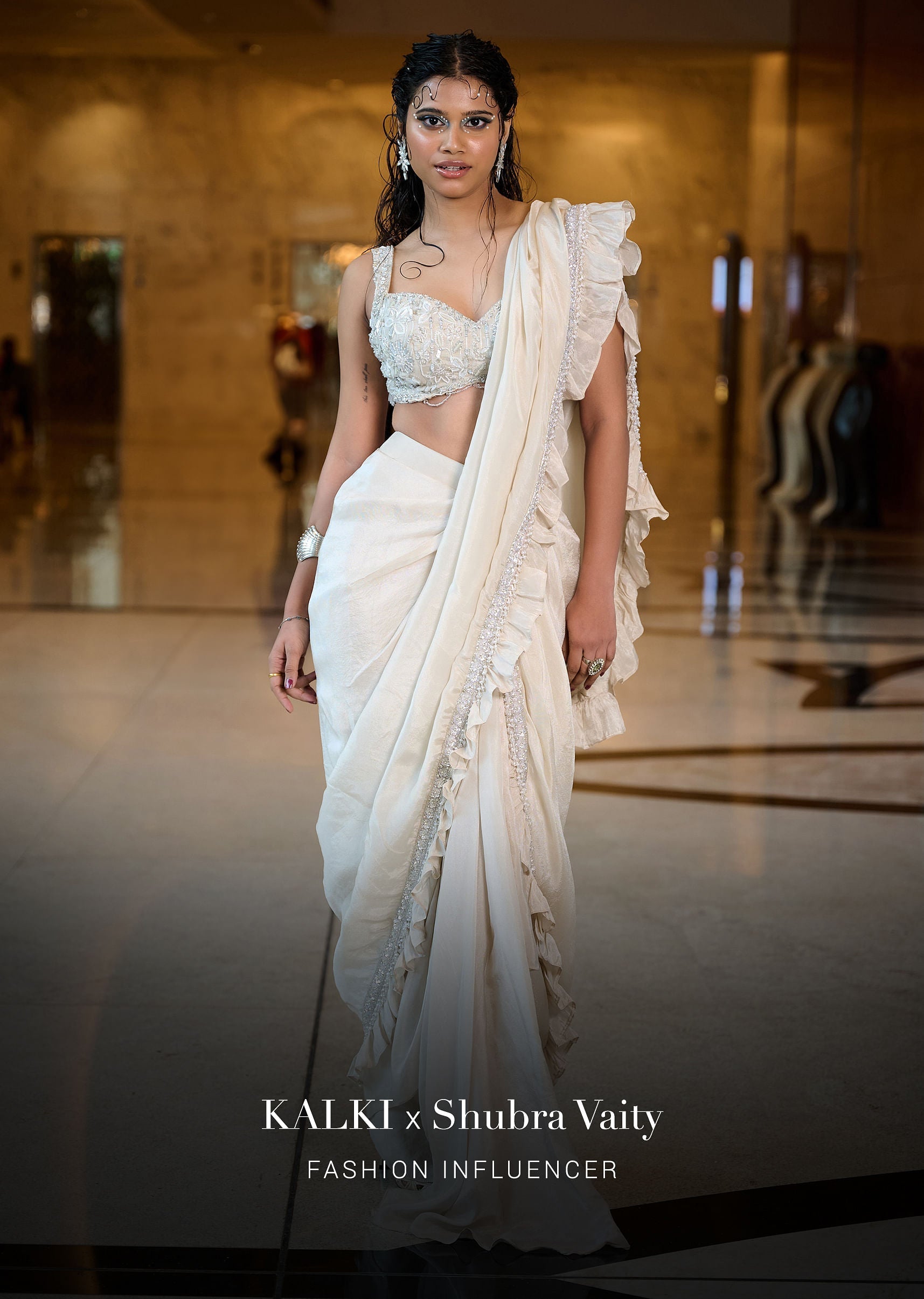 ivory_pre-stitched_frill_tissue_saree-sg210039_7_bdb7df39-9615-4c81-b7a0-a9a5e3ec4cf8.jpg
