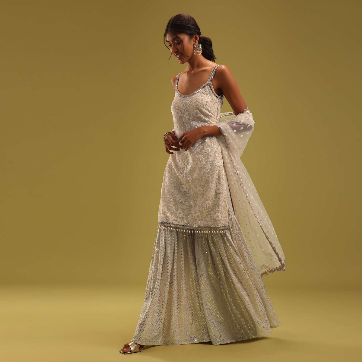 ivory_white_lucknowi_embroidered_net_kurti-sg163332_12_4b623293-d514-4ede-8b77-c0bdca0cbbe5.jpg