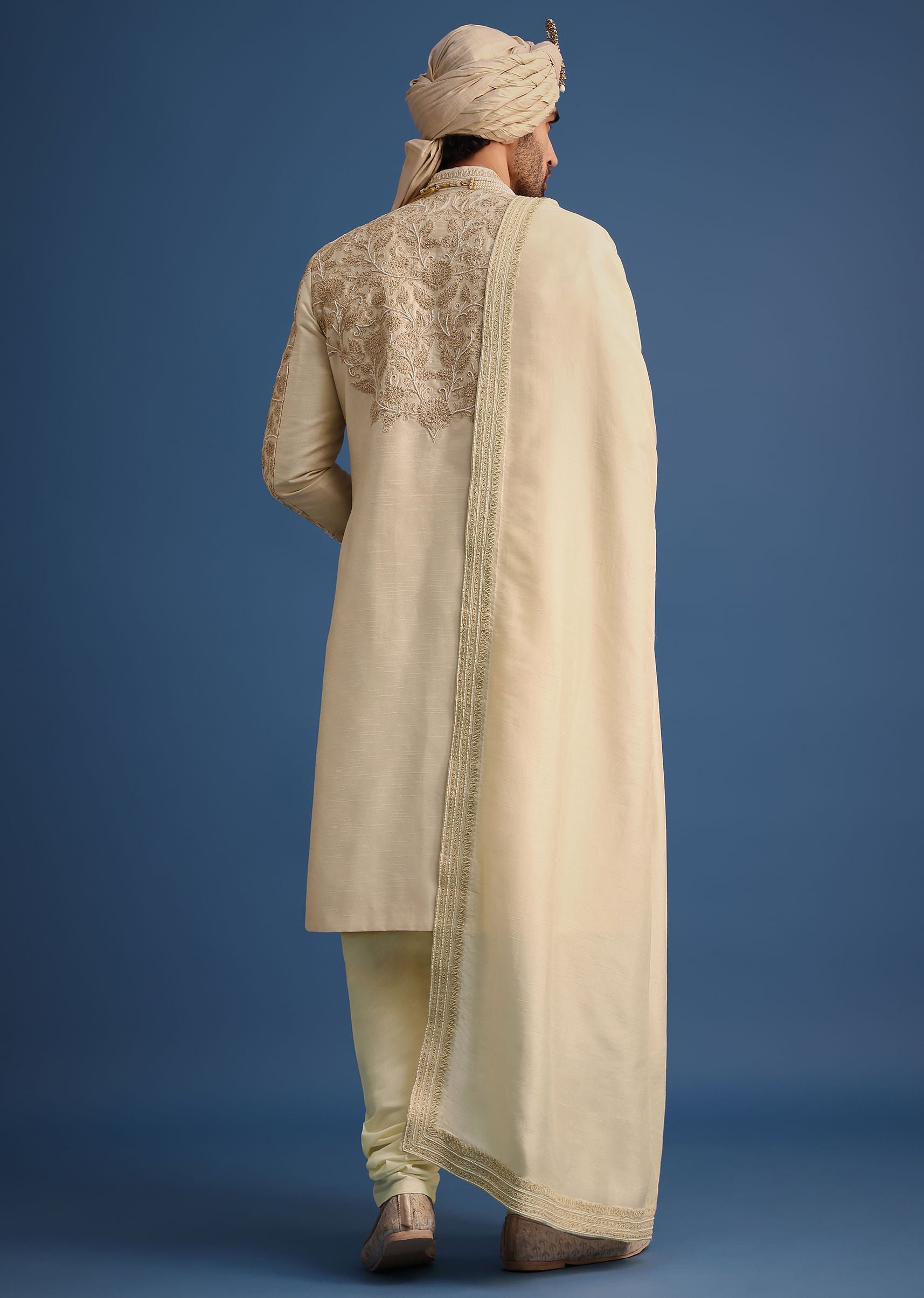 ivory_zari_embroidered_sherwani_suit-sg234565_4_903a5d6b-19ca-46c7-86bf-d68b752c9b17.jpg