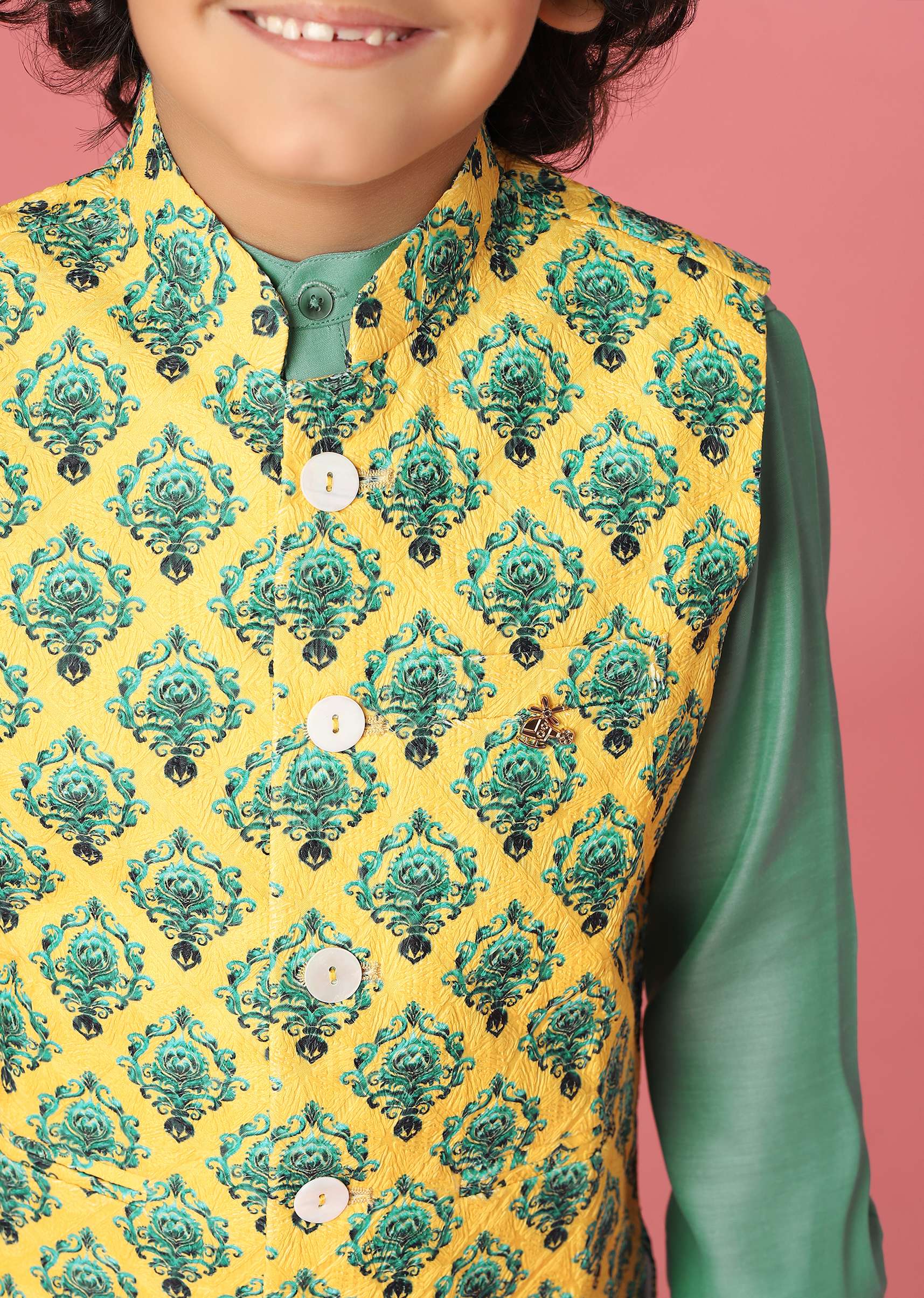 kalki_agate_green_kurta_set_in_silk-sg137965_7_cf9720f8-6e8f-43d7-b247-9d77b19a5693.jpg
