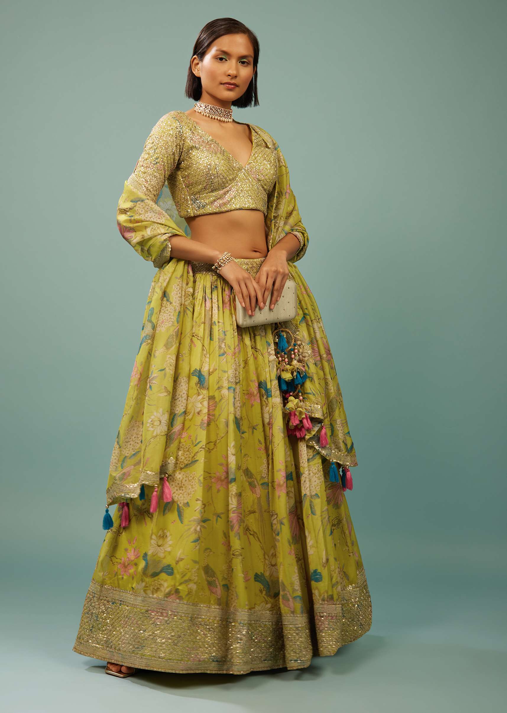 kalki_apple_green_lehenga_choli_set_in_organza-sg121502_4_463abf36-e3bd-43a6-9d28-86efcc241704.jpg