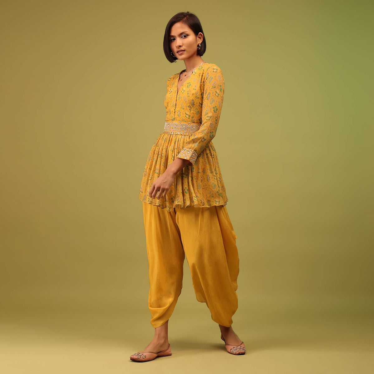 kalki_artisan_s_gold_yellow_dhoti_kurta_set-sg115287_3.jpg