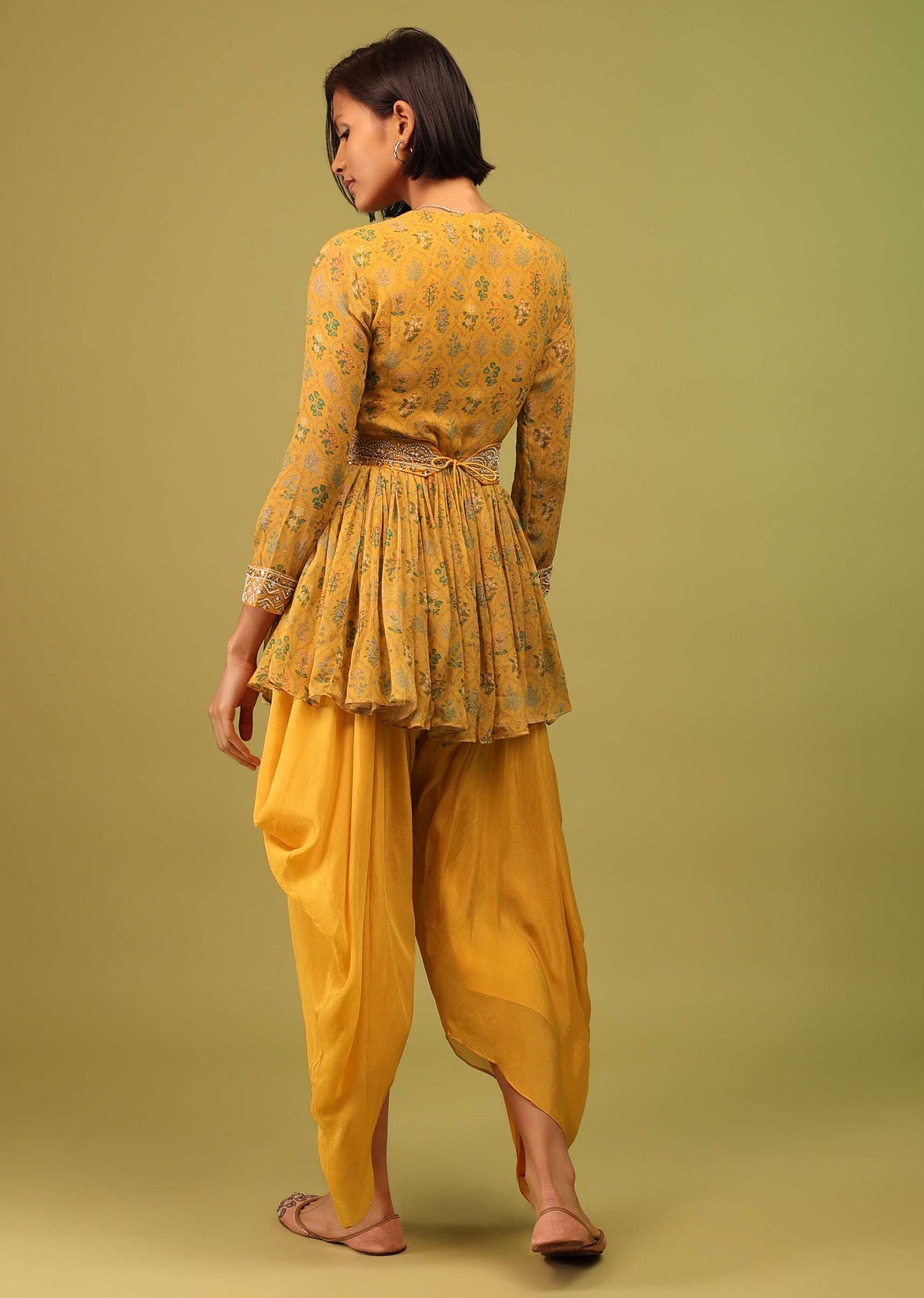 kalki_artisan_s_gold_yellow_dhoti_kurta_set-sg115287_7.jpg