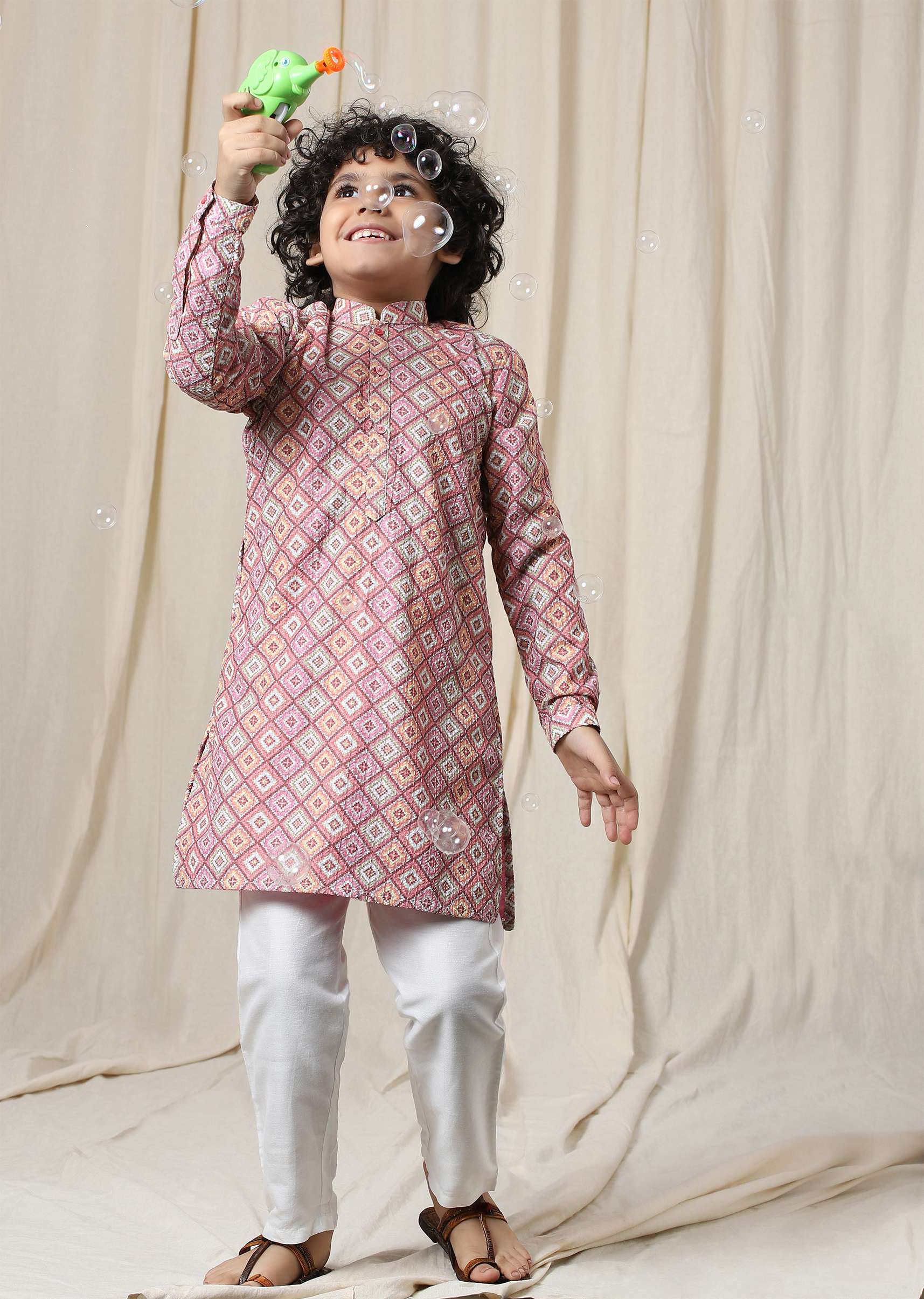 kalki_aurora_pink_kurta_set_in_silk-sg137769_2_d60e7c94-fc04-4bbb-a688-03f744e00151.jpg