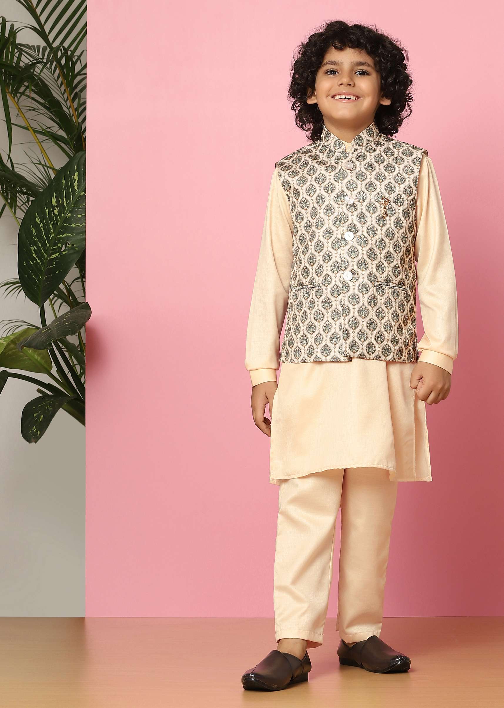 kalki_beige_bandi_jacket_and_kurta_set_in_silk-sg137819_3_f439ebfe-81b6-40b2-9ab5-99f92fd280c7.jpg