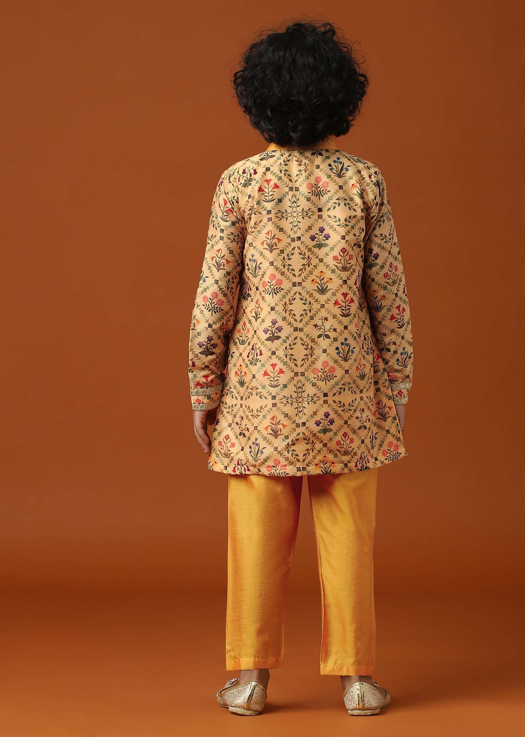 kalki_beige_orange_printed_kurta_pant_set-sg155003_1_96289669-5ce9-4cb8-b0d2-18eb34ec6e14.jpg