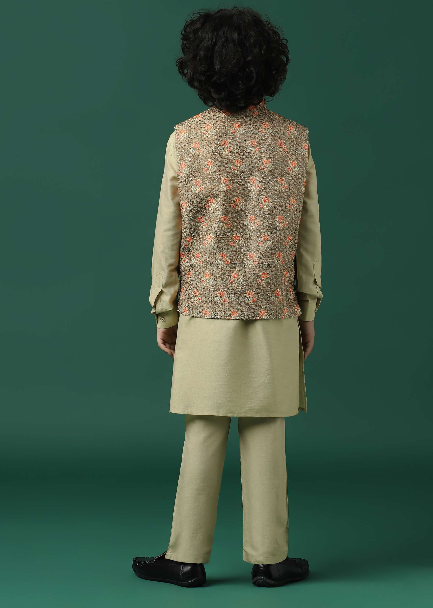 kalki_beige_textured_bandi_jacket_set-sg154835_7_ce0b1508-e525-4b07-8e99-98ee1c6ffd99.jpg