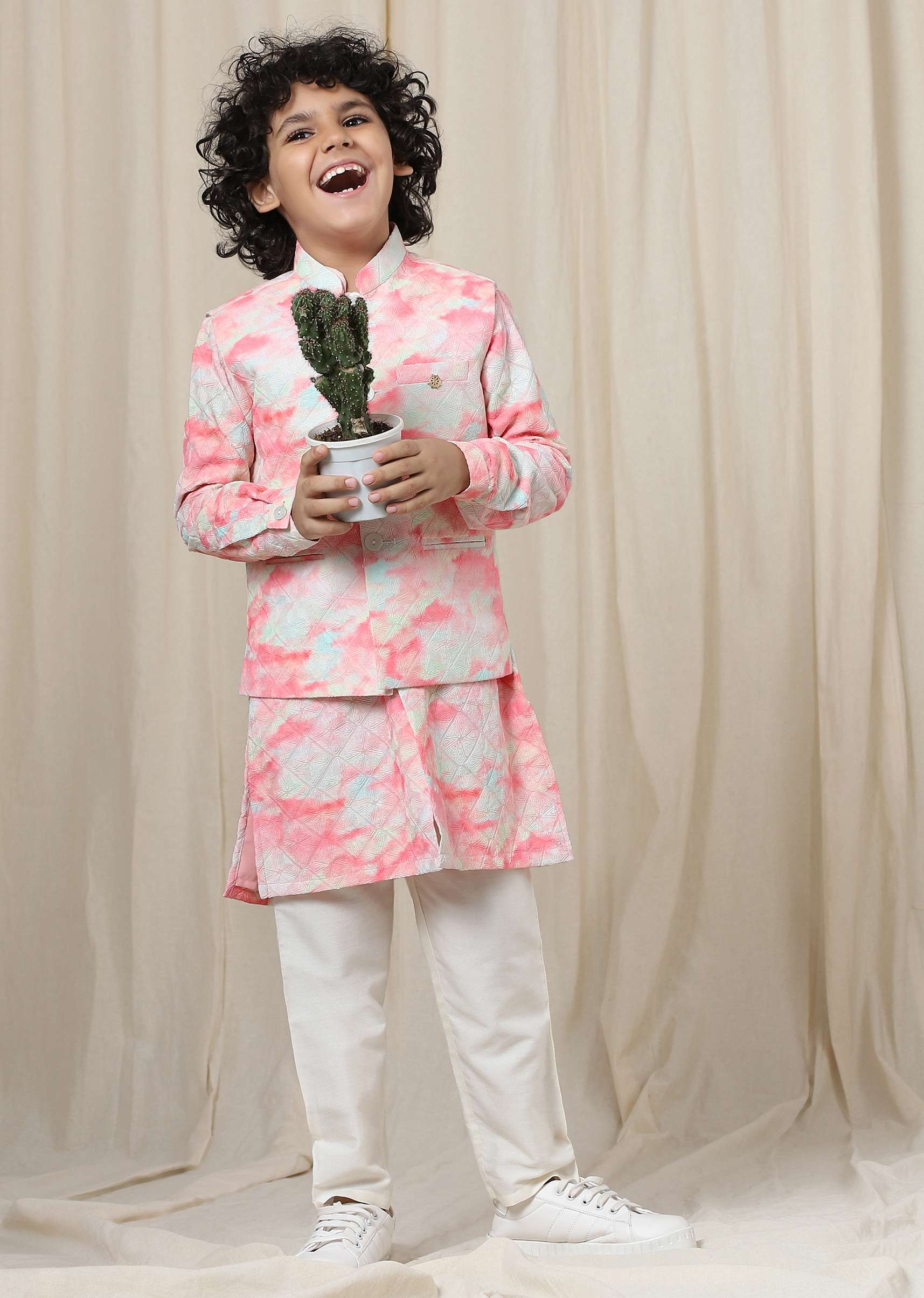 kalki_blossom_pink_tie-dye_bandi_jacket_set-sg137783_2_6819e260-c450-4e07-b0cd-c8ff2a93ccae.jpg