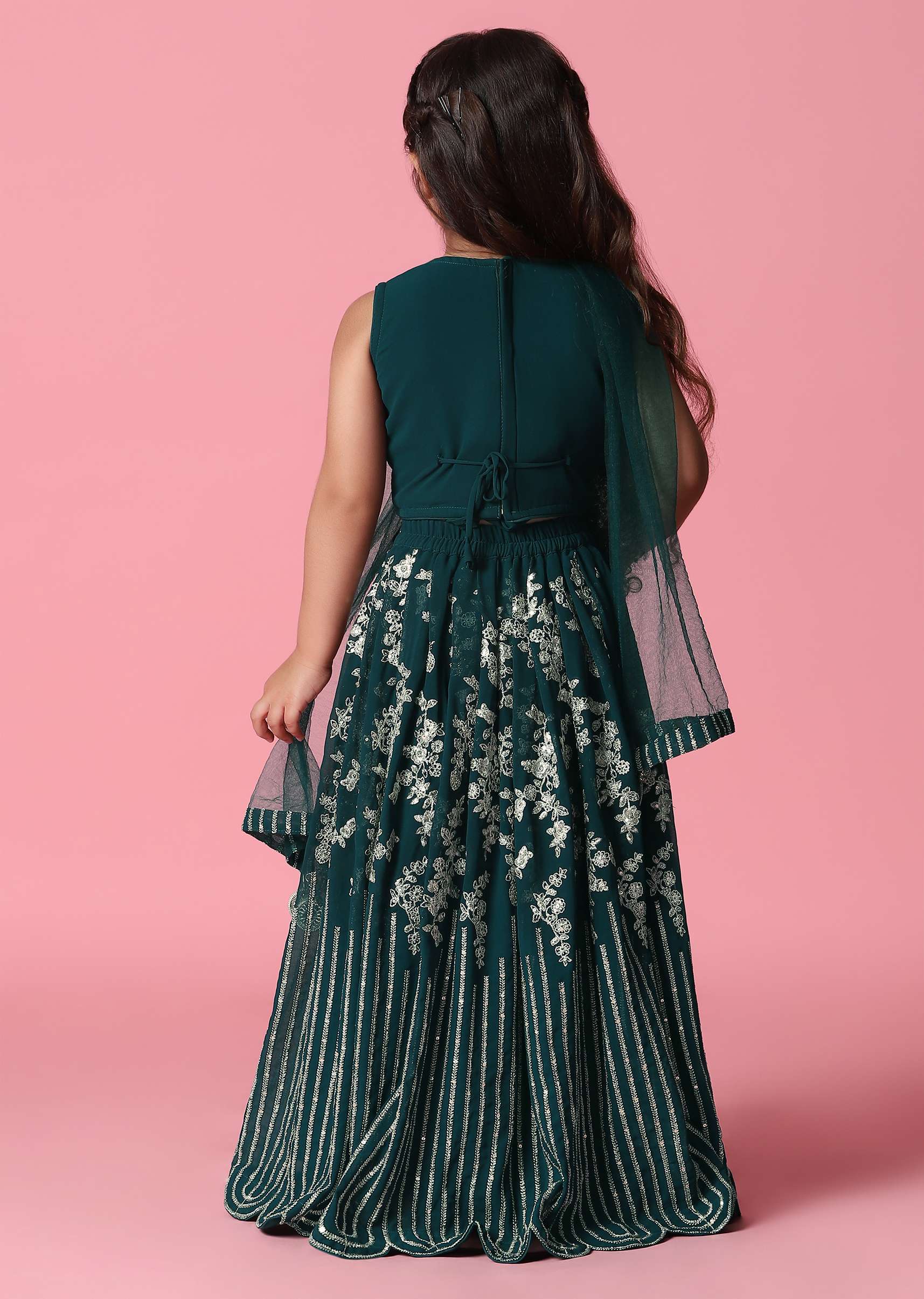 kalki_deep_green_embroidered_lehenga_set-sg156572_1_4d1e1b4e-1a37-44ca-a6e5-bb7f0e574089.jpg