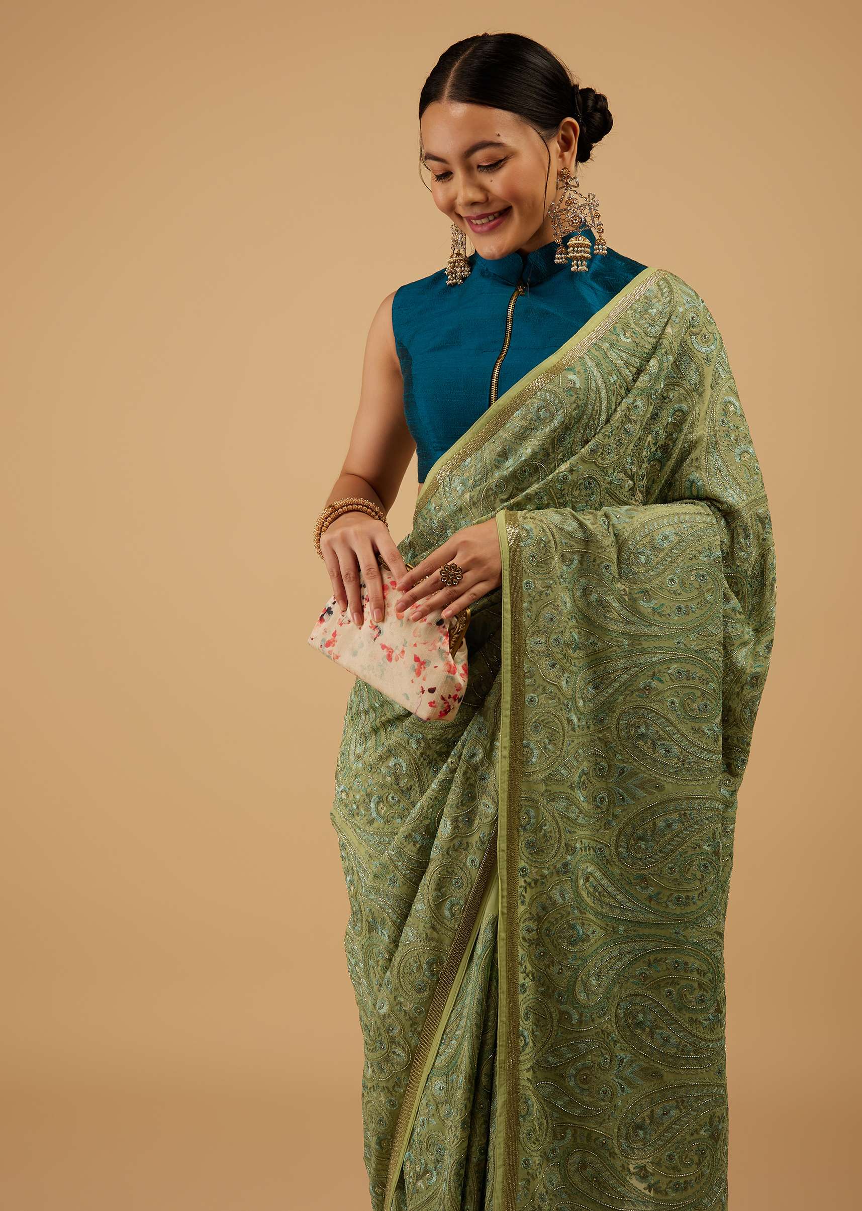 kalki_festive_tarragon_green_saree-sg116350_10_65779aed-f25f-4be8-abc1-4ab6b9d09b4f.jpg