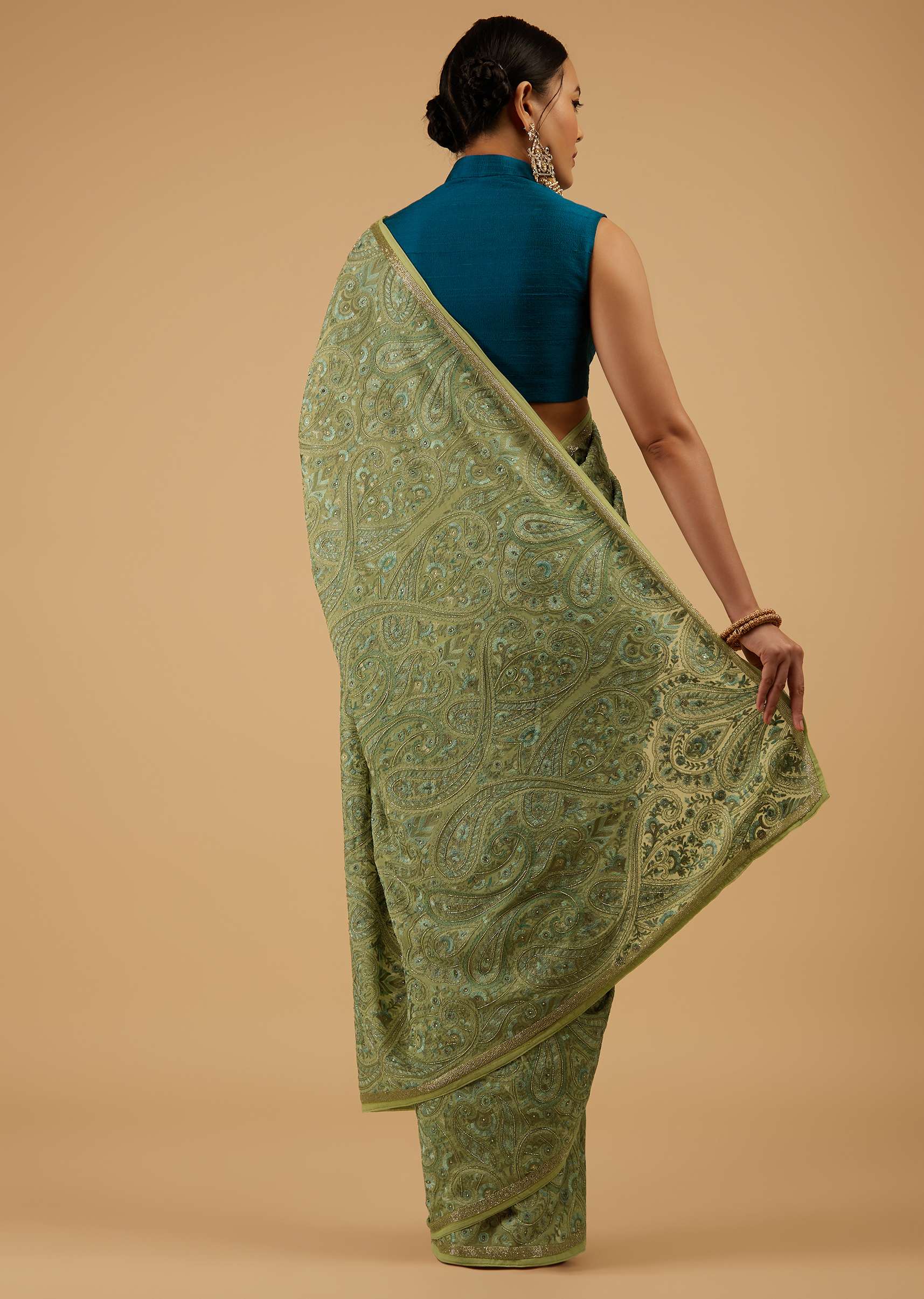 kalki_festive_tarragon_green_saree-sg116350_8_3d5f97ec-7dbe-4cb5-b3f8-01a9978caa46.jpg