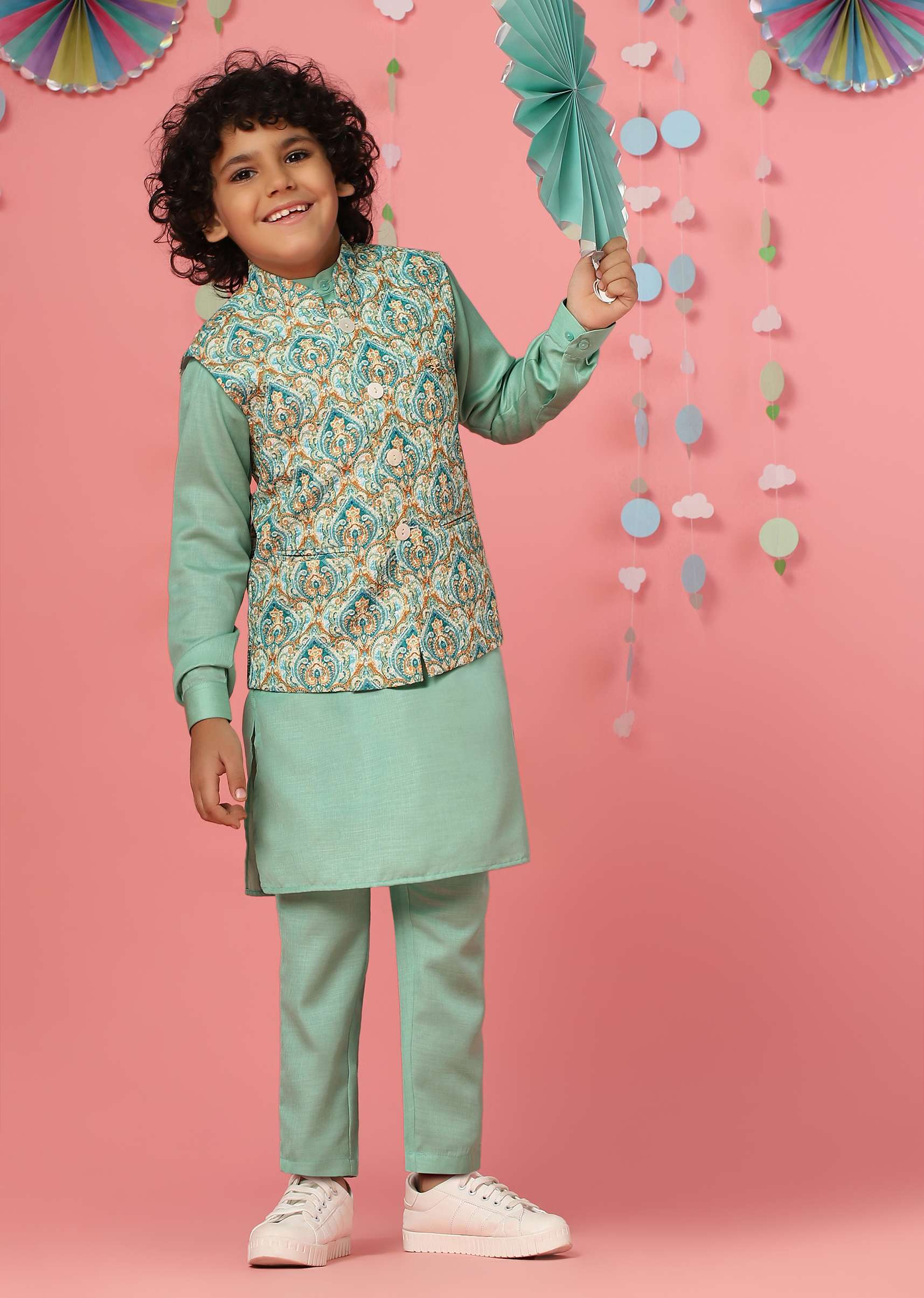 kalki_ice_green_kurta_set_in_silk-sg137923_2_db9d0697-3634-4e27-8550-fded23d3ae5a.jpg