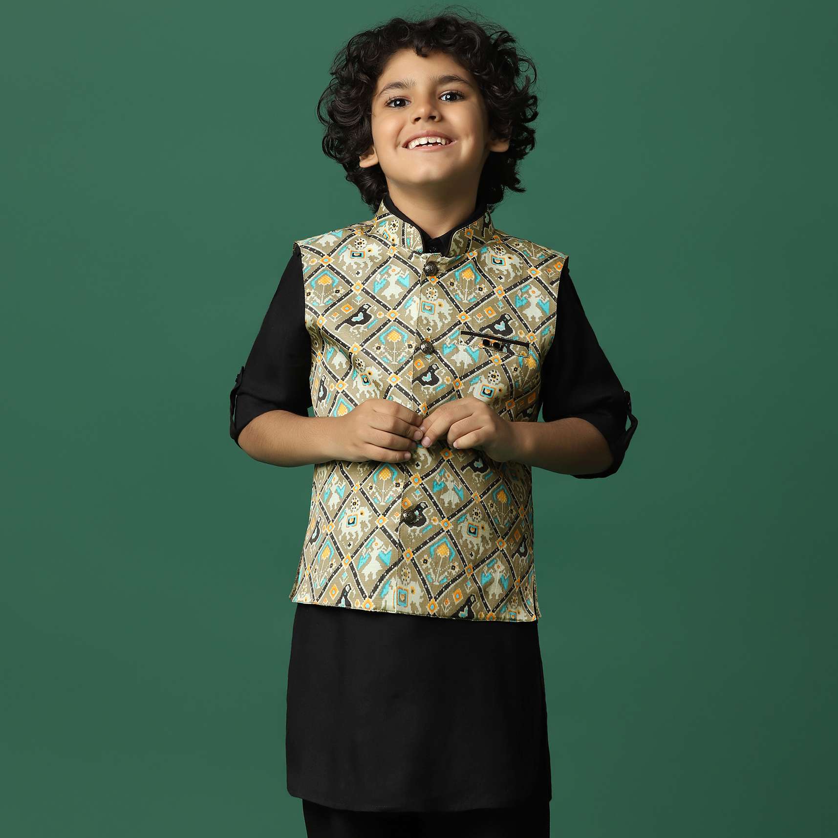 kalki_multicolor_bandi_jacket_and_black_kurta_set-sg141798_3_e4c17cfc-2540-4f8b-aeb3-f2a4b85c83ba.jpg