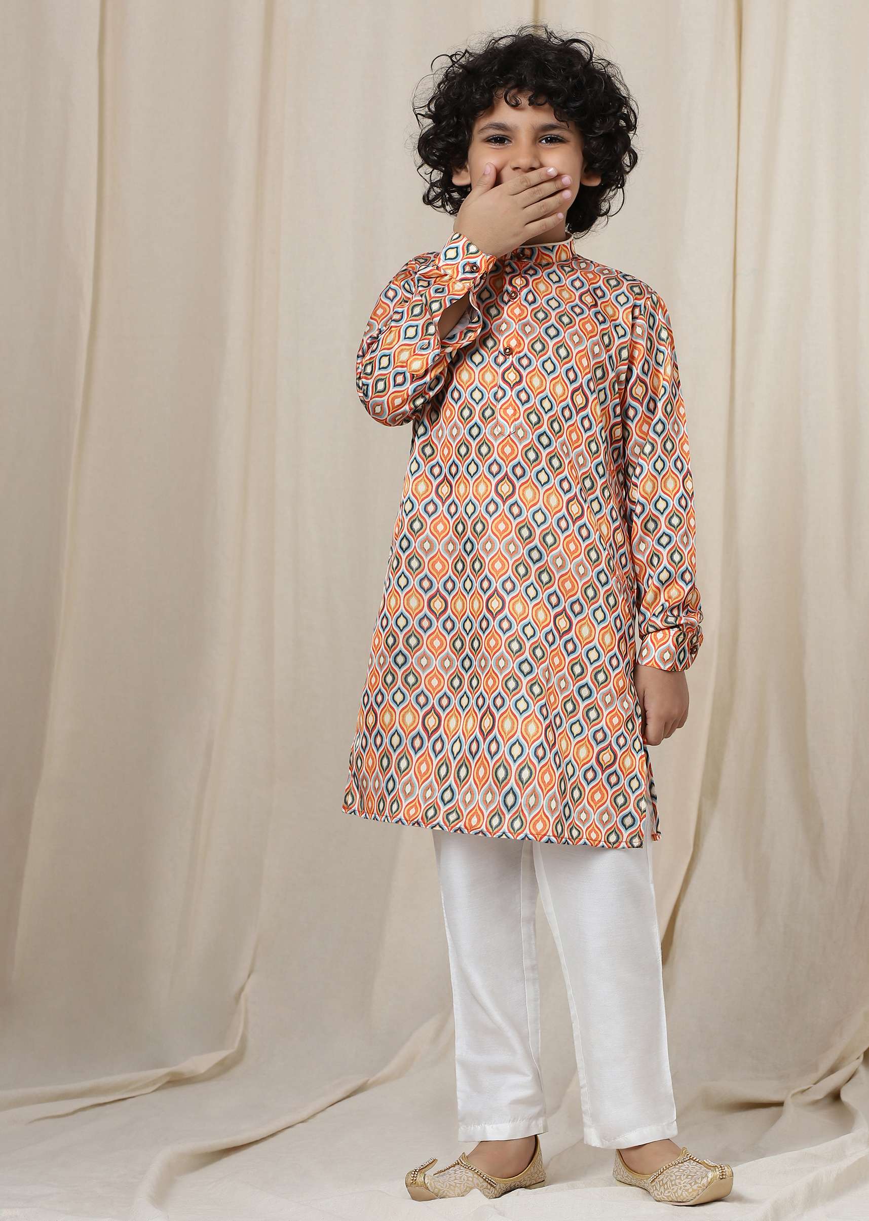 kalki_multicolor_kurta_set_in_silk-sg137713_4_d3a36bca-ce1e-40f6-b013-f5019fa64779.jpg