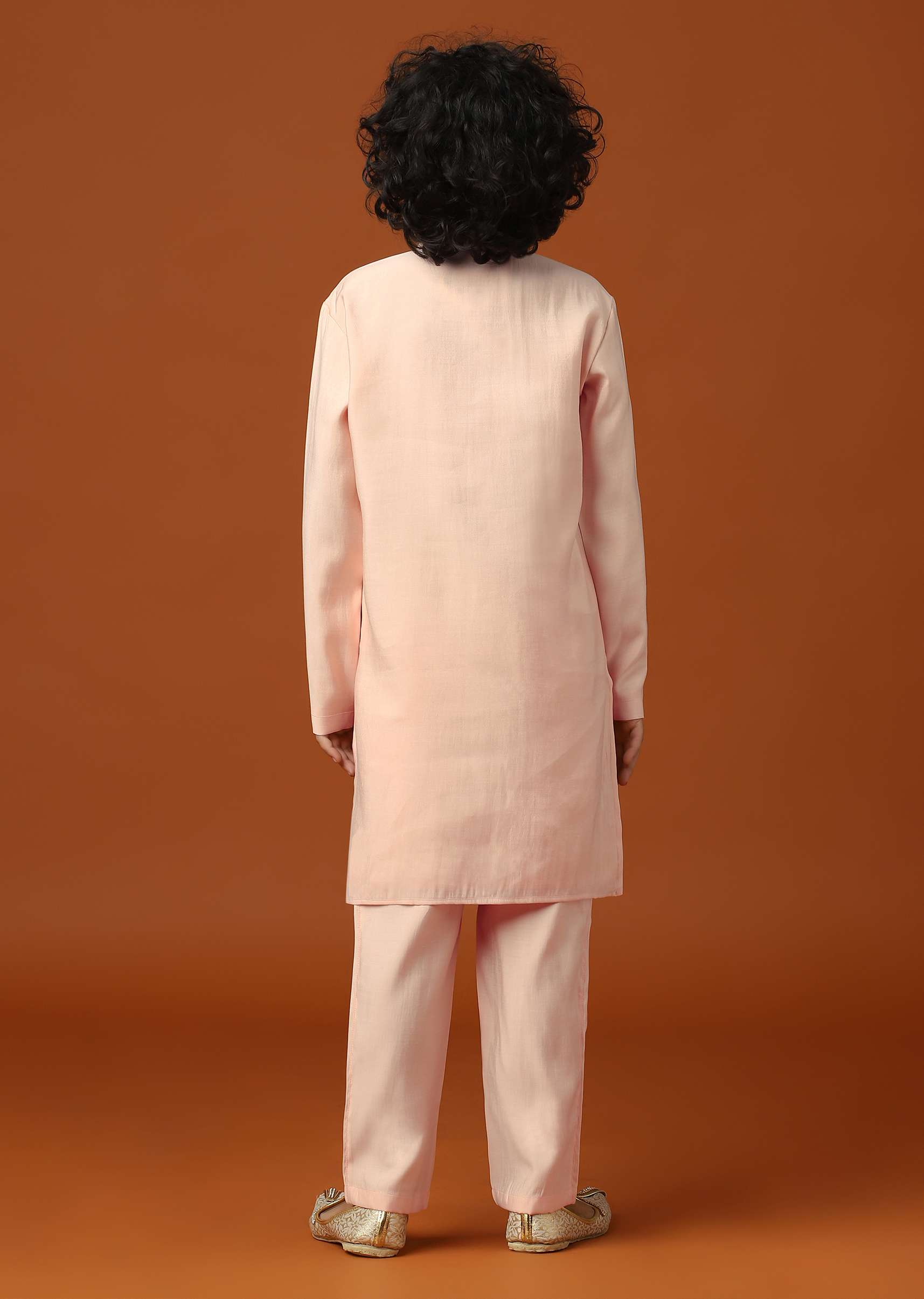 kalki_peach_pink_sherwani-sg154758_16_3bd4cfcb-9876-425b-ac70-78df978fbce8.jpg