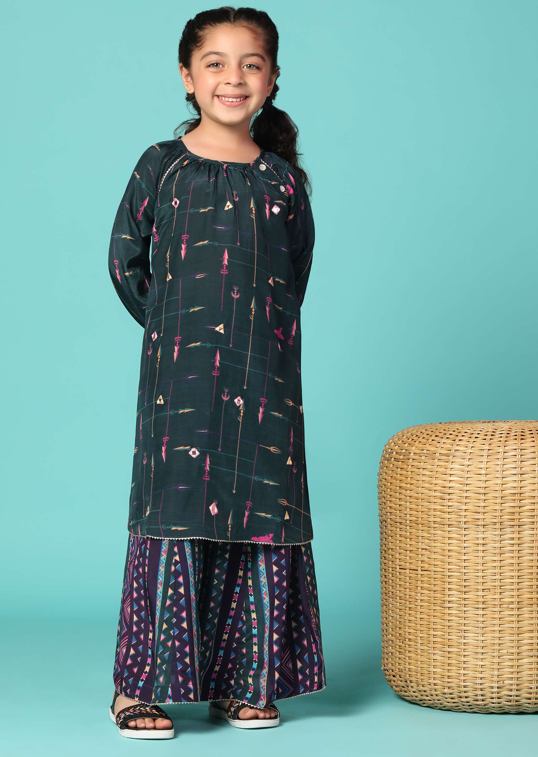 kalki_peacock_green_kurta-sg162810_2_8215d8f9-a593-467a-9d95-6a8d308b45f2.jpg