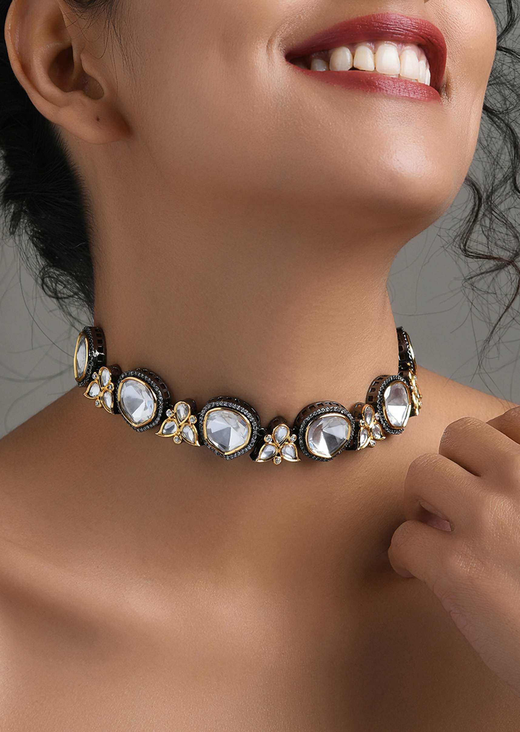 kalki_silver_victorian_choker_necklace-sg118555_1_c22de757-5c41-4882-bbdc-d6bd79005142.jpg